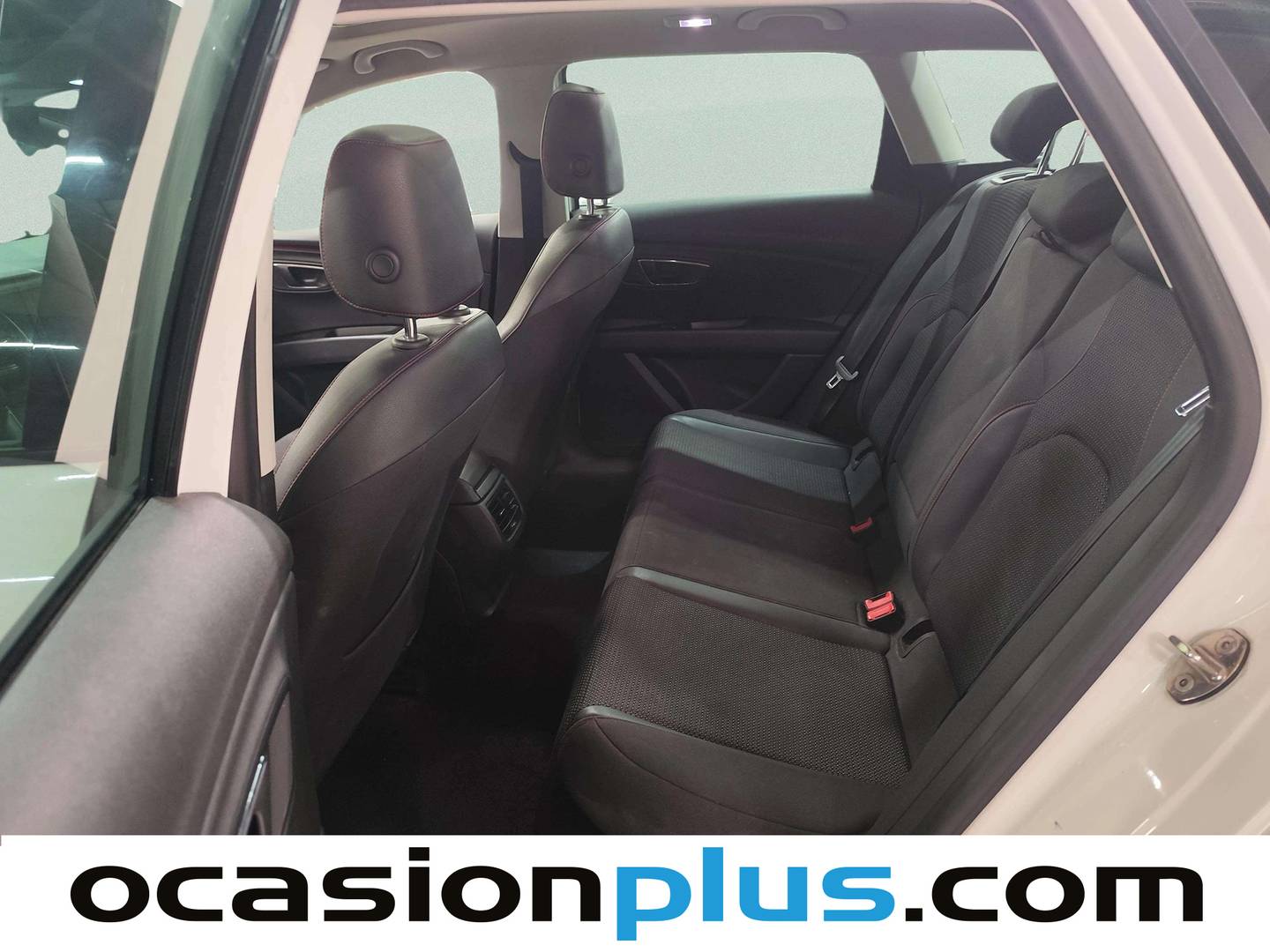 Foto asientos traseros Seat León Seat León ST 2.0 TDI S&S FR (150 CV)