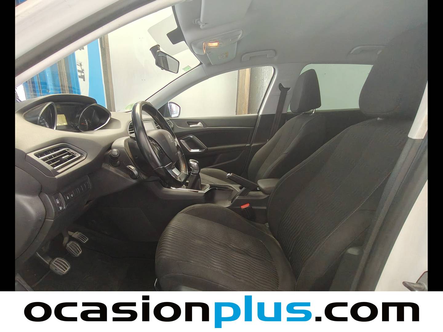 Foto asientos delanteros Peugeot 308 Peugeot 308 BlueHDi 100 Access (100 CV)