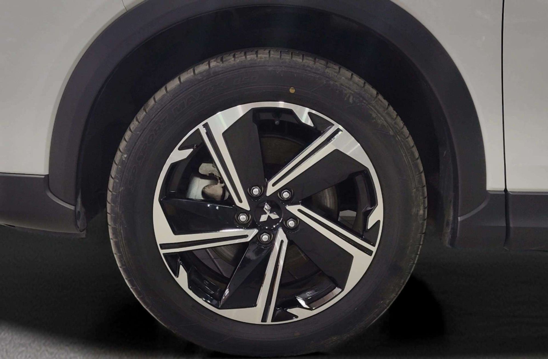 Mitsubishi Eclipse Cross 2.4 PHEV Kaiteki 4WD - foto 37