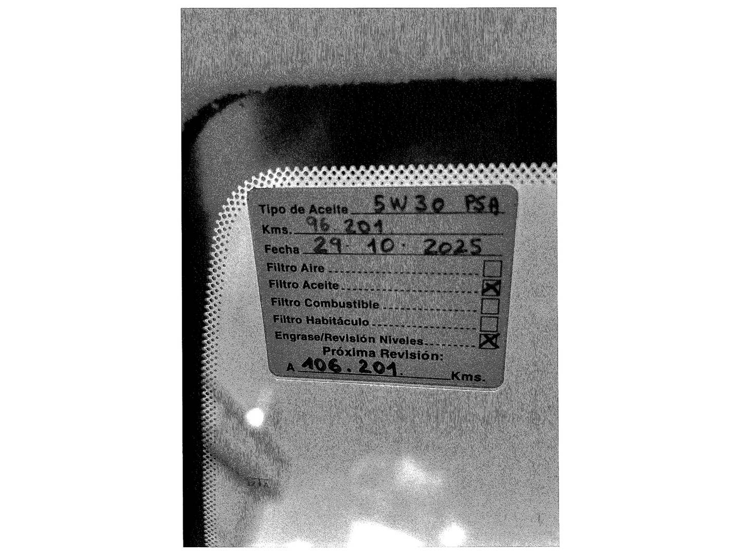 Foto del mantenimiento del Citroën C4 Cactus Citroen C4 Cactus BlueHDi 100 S&S C-Series (102 CV)