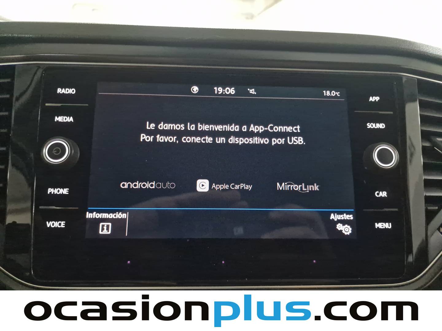 Foto Volkswagen T-Roc Volkswagen T-Roc Advance 1.0 TSI (115 CV)