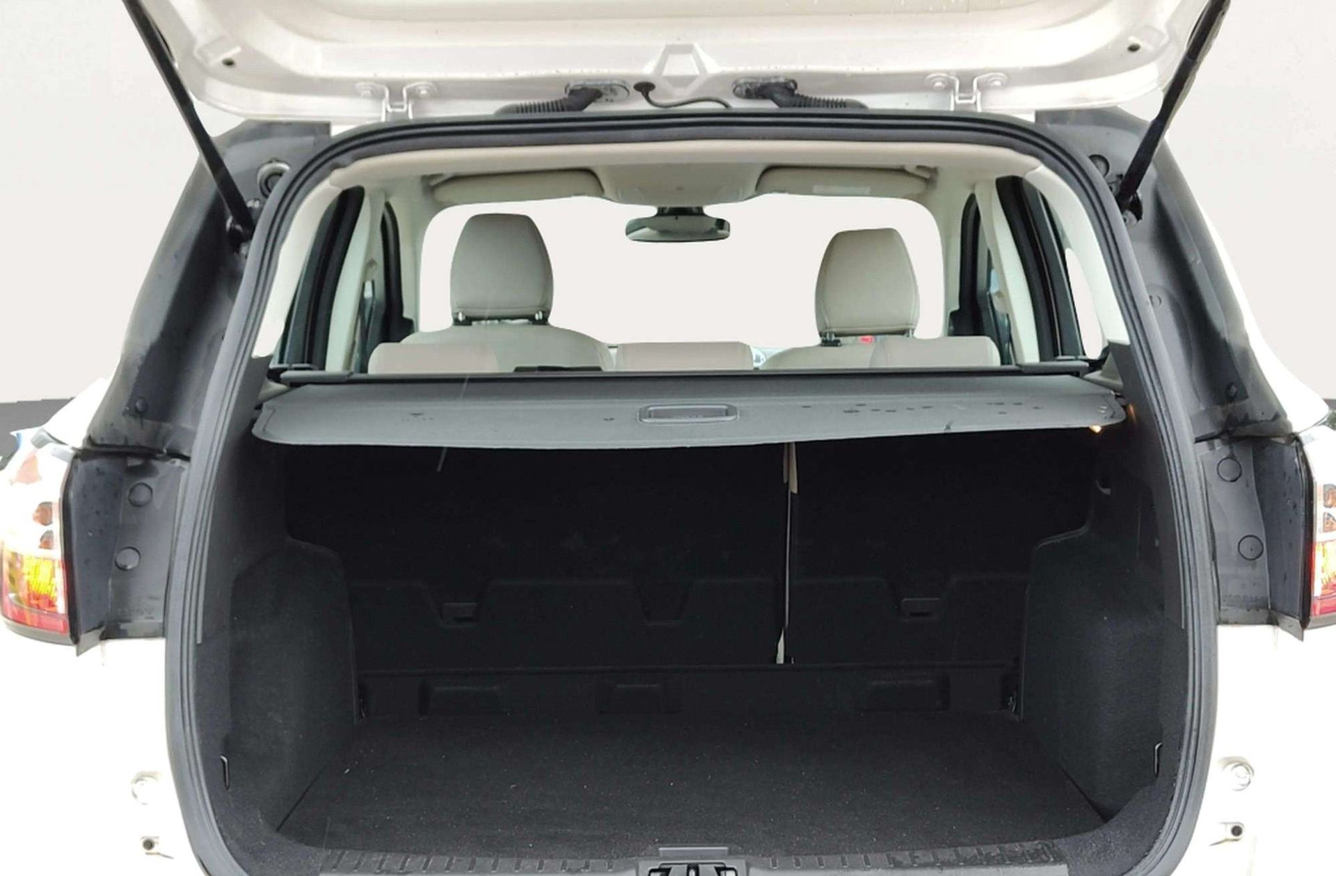 Ford Kuga 1.5 EcoBoost Titanium 4x4 - foto 18