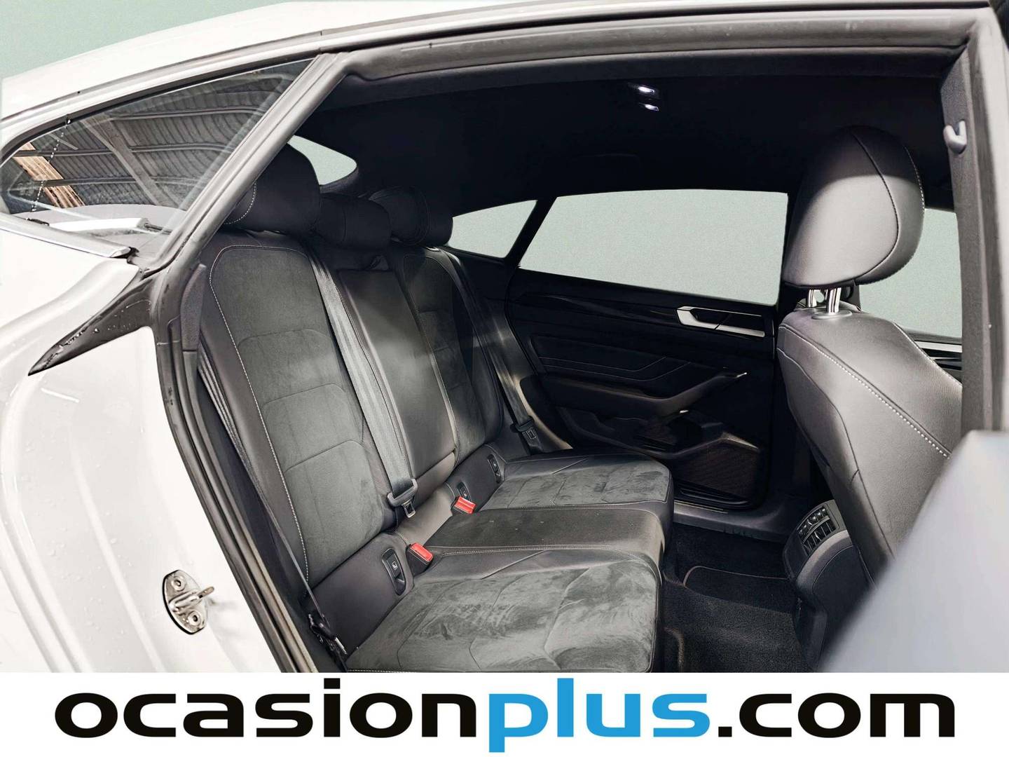 Volkswagen Arteon Volkswagen Arteon R-Line 2.0 TDI  (150 CV) DSG de segunda mano