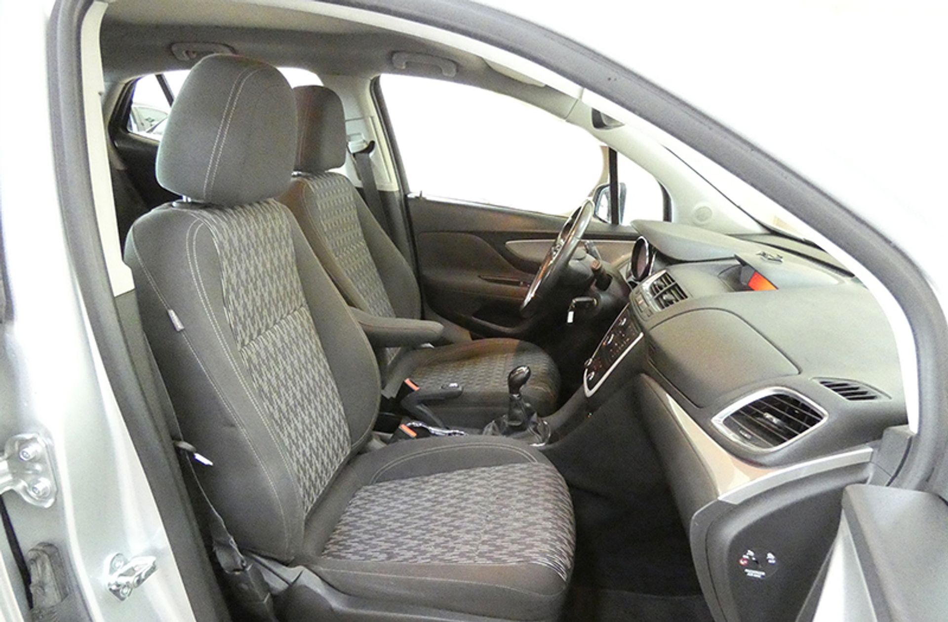 Opel Mokka 1.4 Turbo Selective 4x4 - foto 11