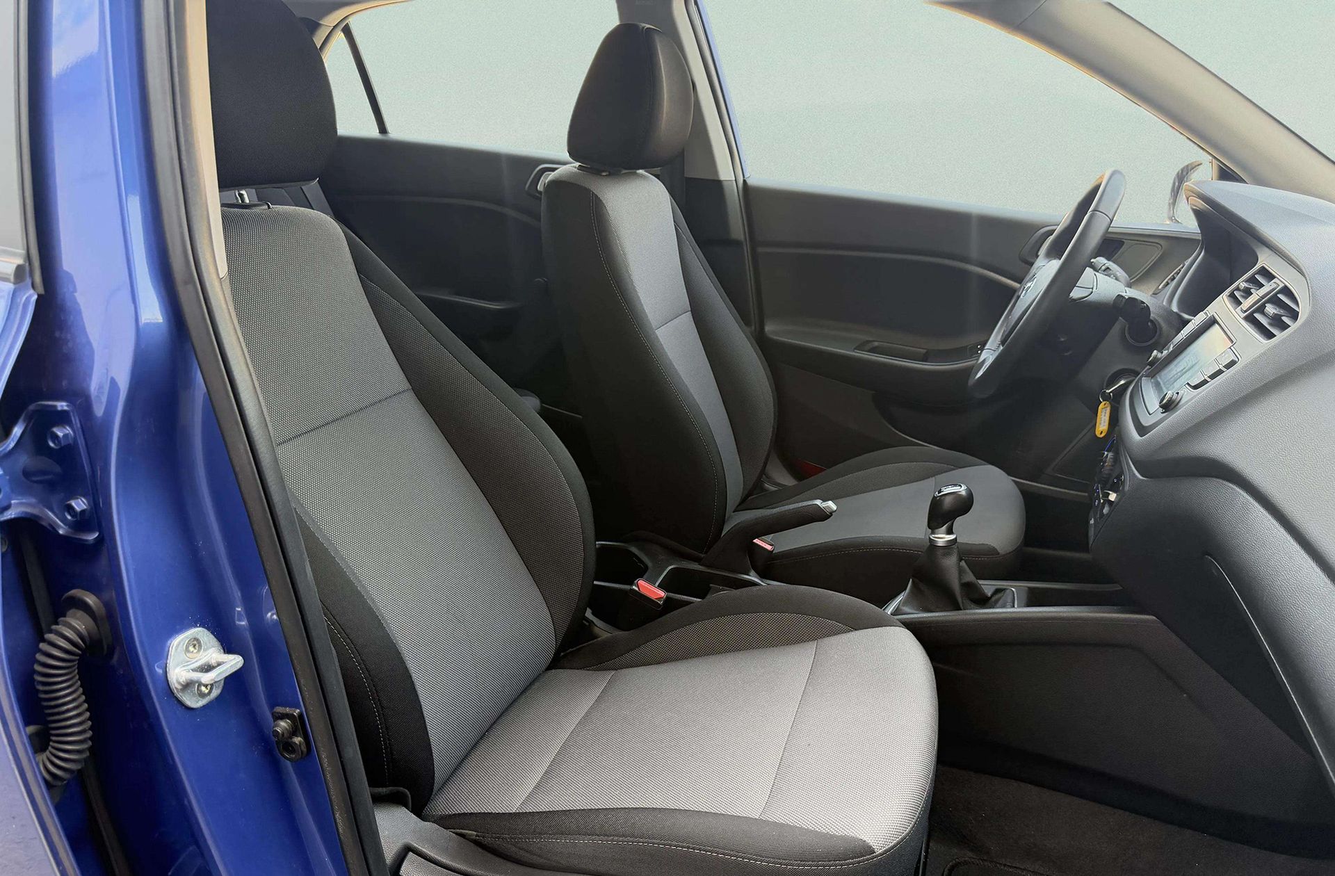 Hyundai i20 1.2 MPI Essence LE - foto 16