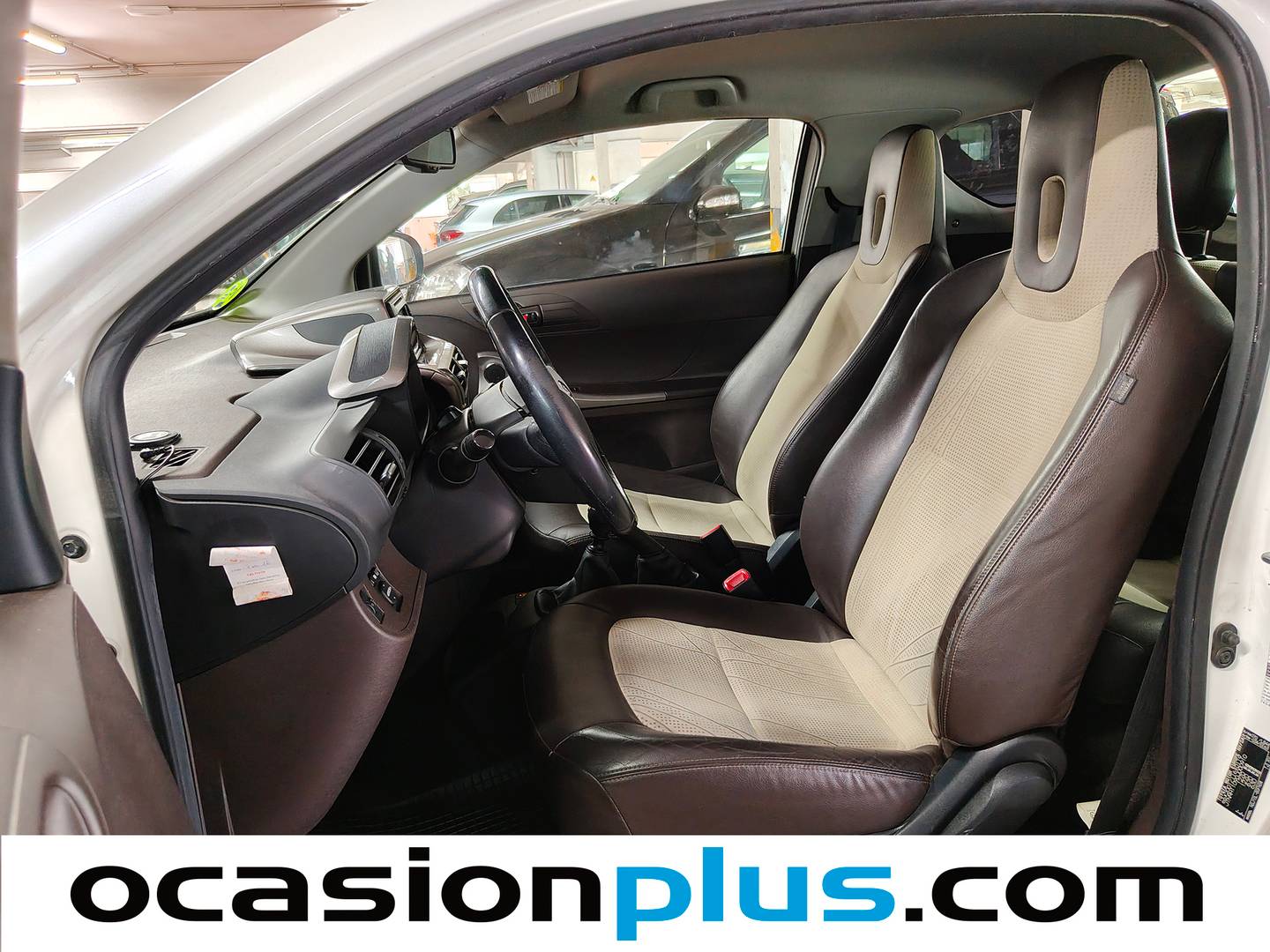 Foto asientos delanteros Toyota iQ Toyota IQ iQ2 1.33 Stop Start (99 CV)