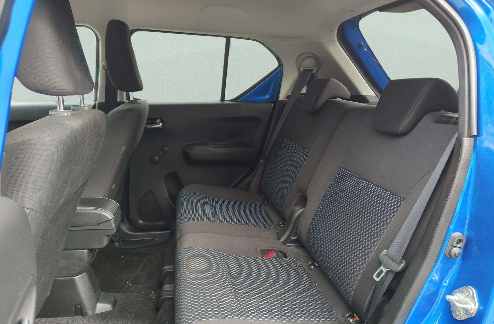Suzuki Ignis 1.2 Mild Hybrid GLE - foto 11
