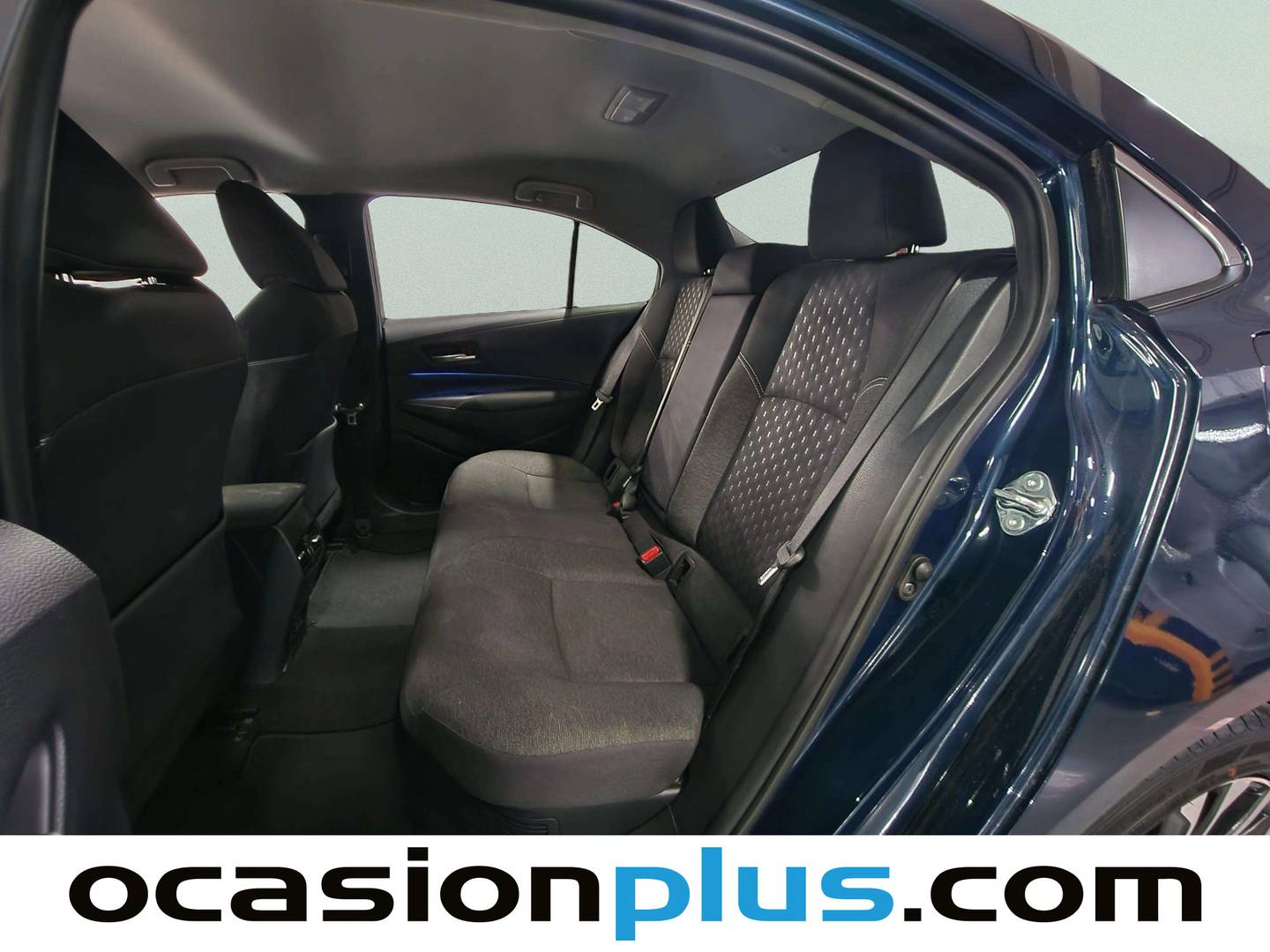 Foto asientos traseros Toyota Corolla Toyota Corolla 140H Style (140 CV)