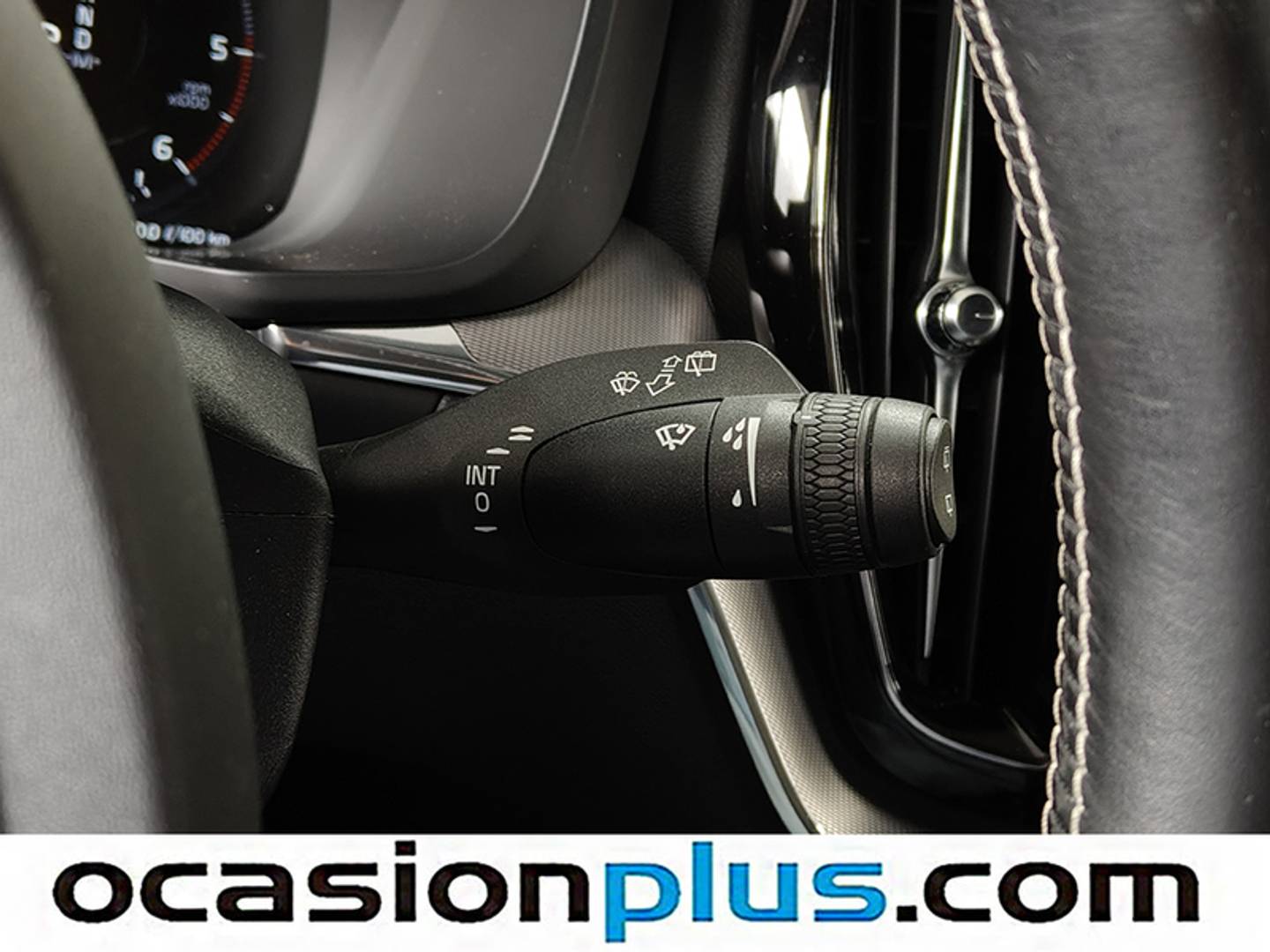 Foto Volvo XC60 Volvo XC60 B4 D R-Design Auto (197 CV)