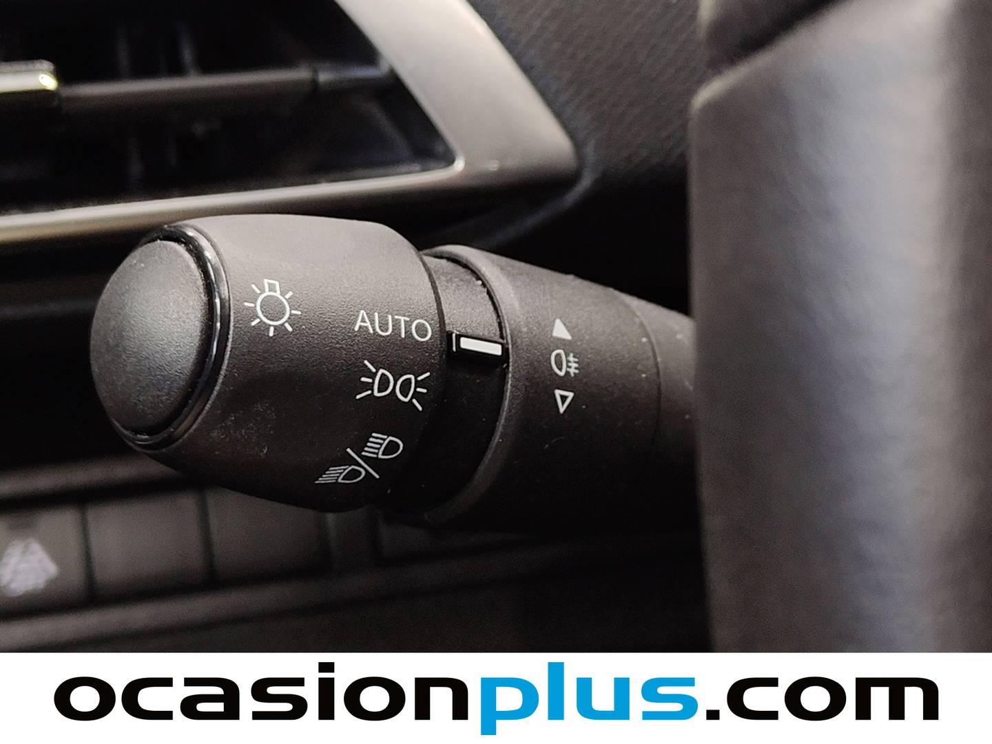 Acabados Peugeot 3008 Peugeot 3008 PureTech 130 S&S Active Pack (130 CV)