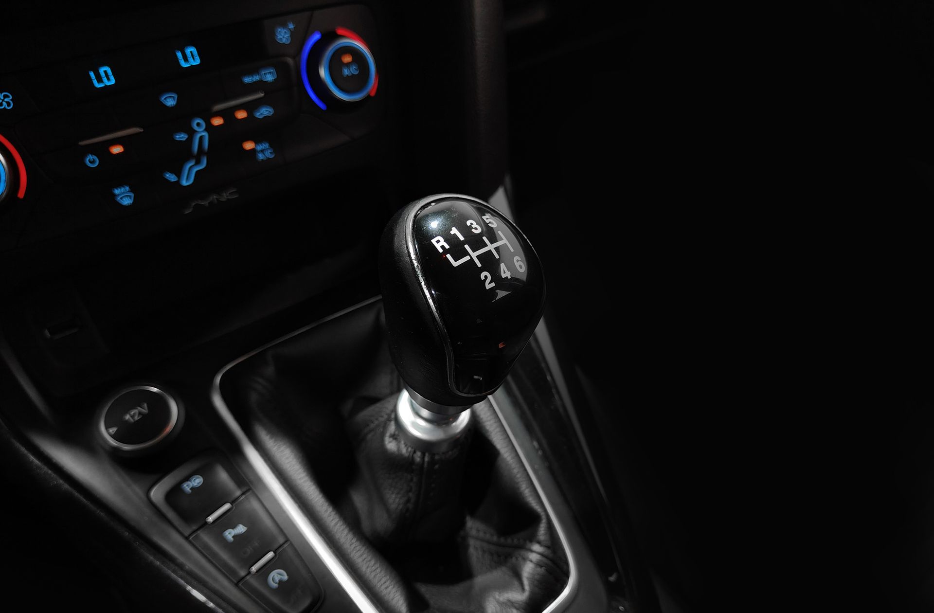 Ford Focus 1.0 EcoBoost Titanium - foto 5