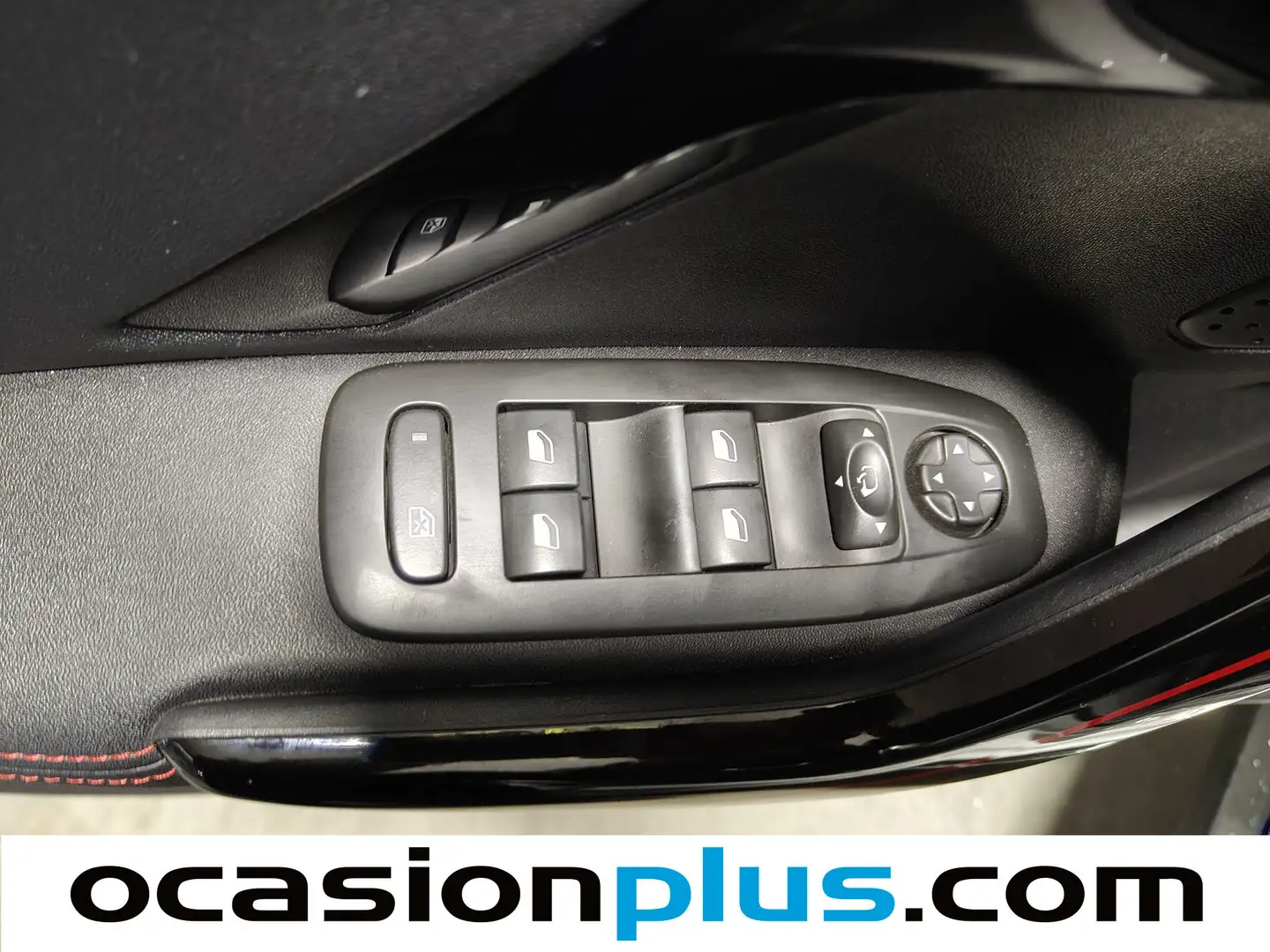 Foto Peugeot 2008 Peugeot 2008 BlueHDi 120 S&S GT Line (120 CV)