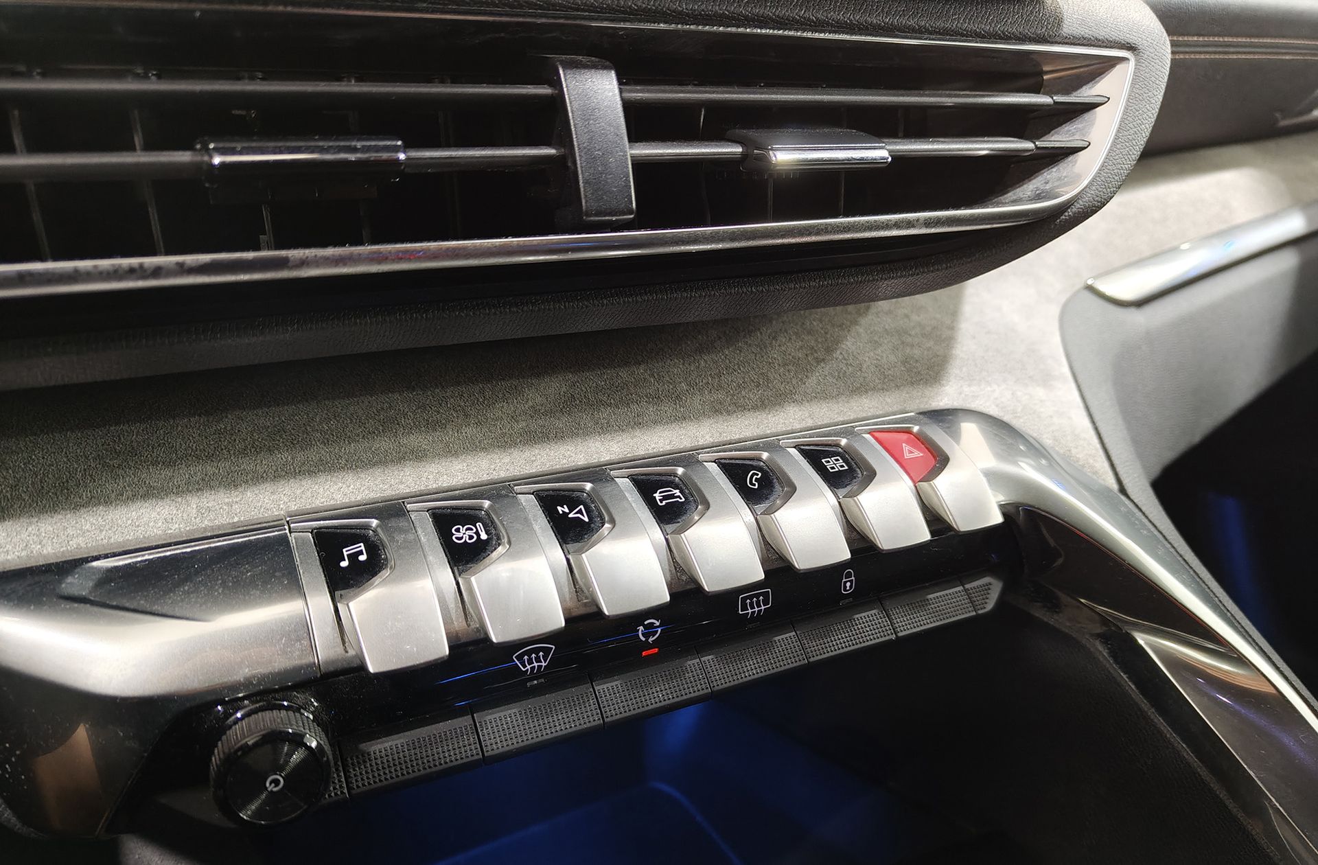 Peugeot 5008 PureTech 130 GT EAT8 7 plazas - foto 28