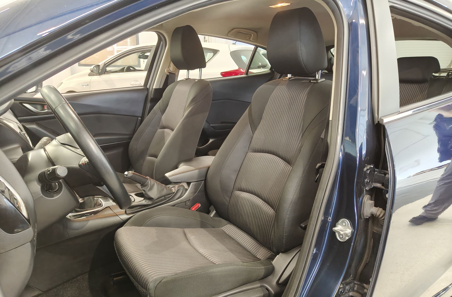 Mazda Mazda3 2.0 GE Style - foto 7