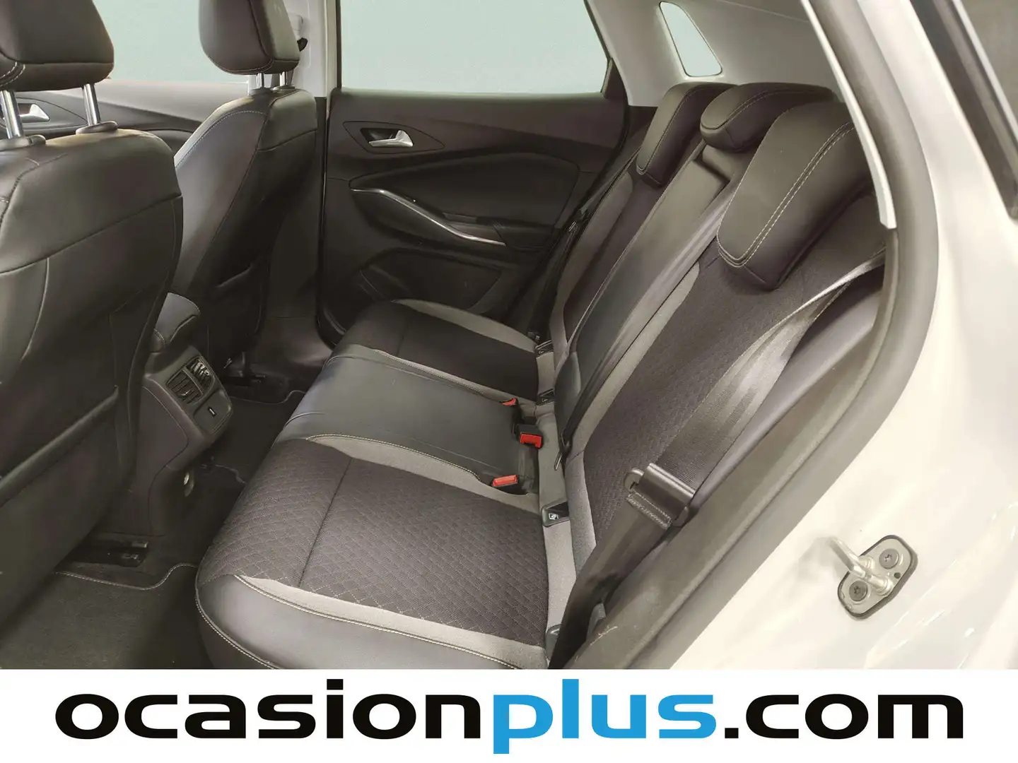 Foto Opel Grandland X Opel Grandland X 1.2 Turbo 120 Aniversario (130 CV)