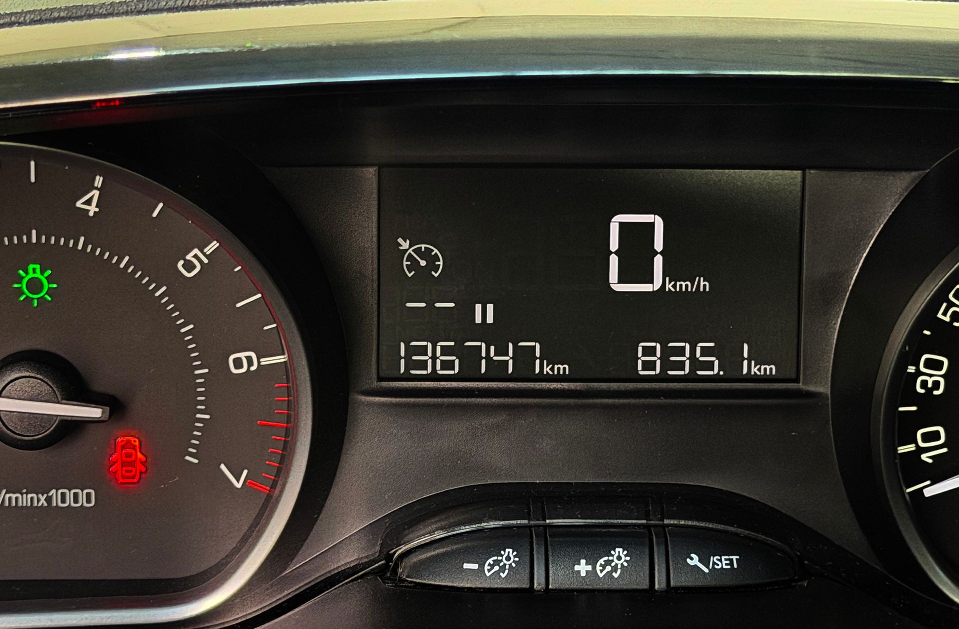 Peugeot 208 PureTech Signature - foto 9