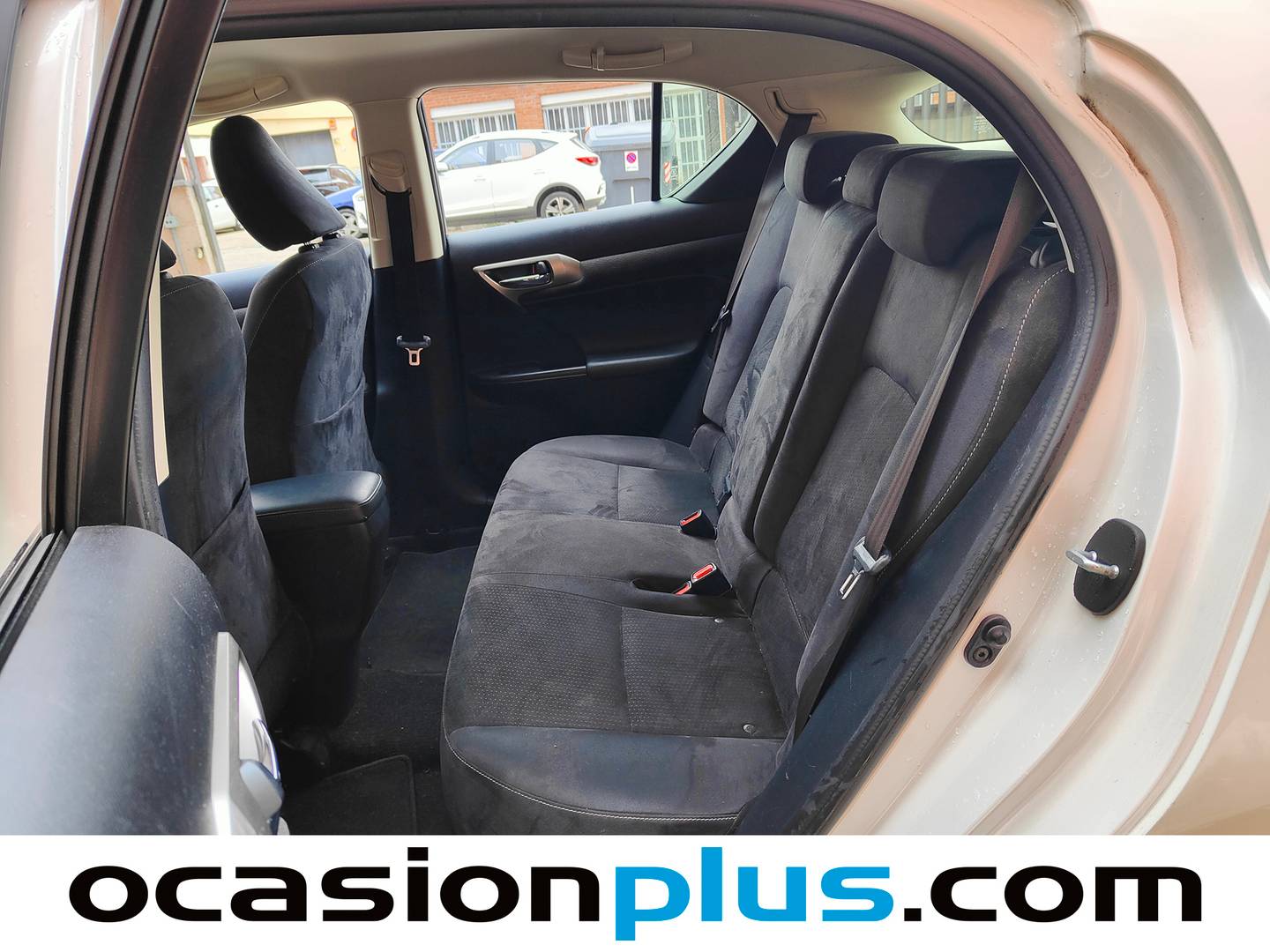 Foto asientos traseros Lexus CT Lexus CT 200h Business (136 CV)