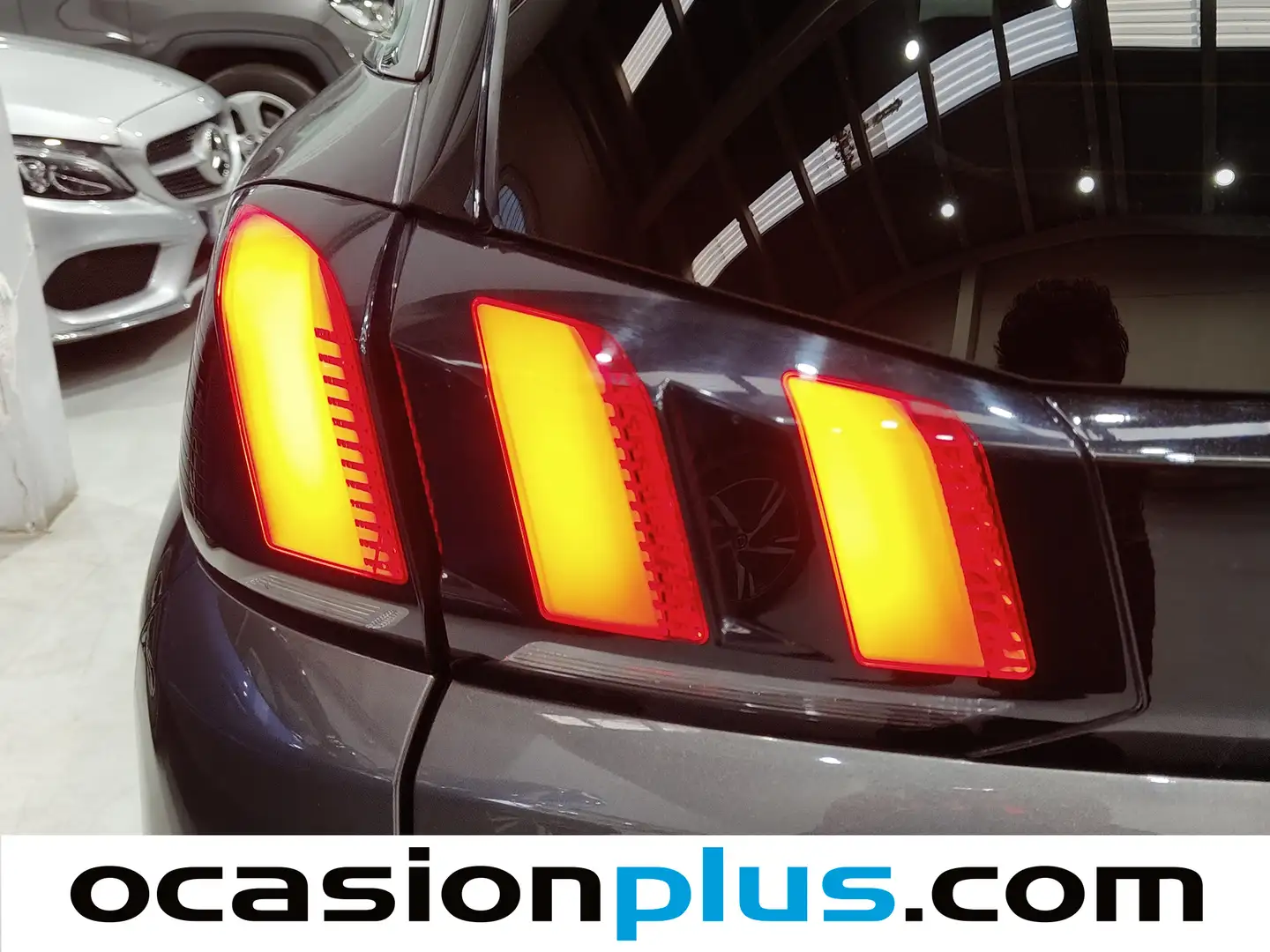 Foto Peugeot 5008 Peugeot 5008 BlueHDI 130 S&S GT Line EAT8 (130 CV) 7 Plazas