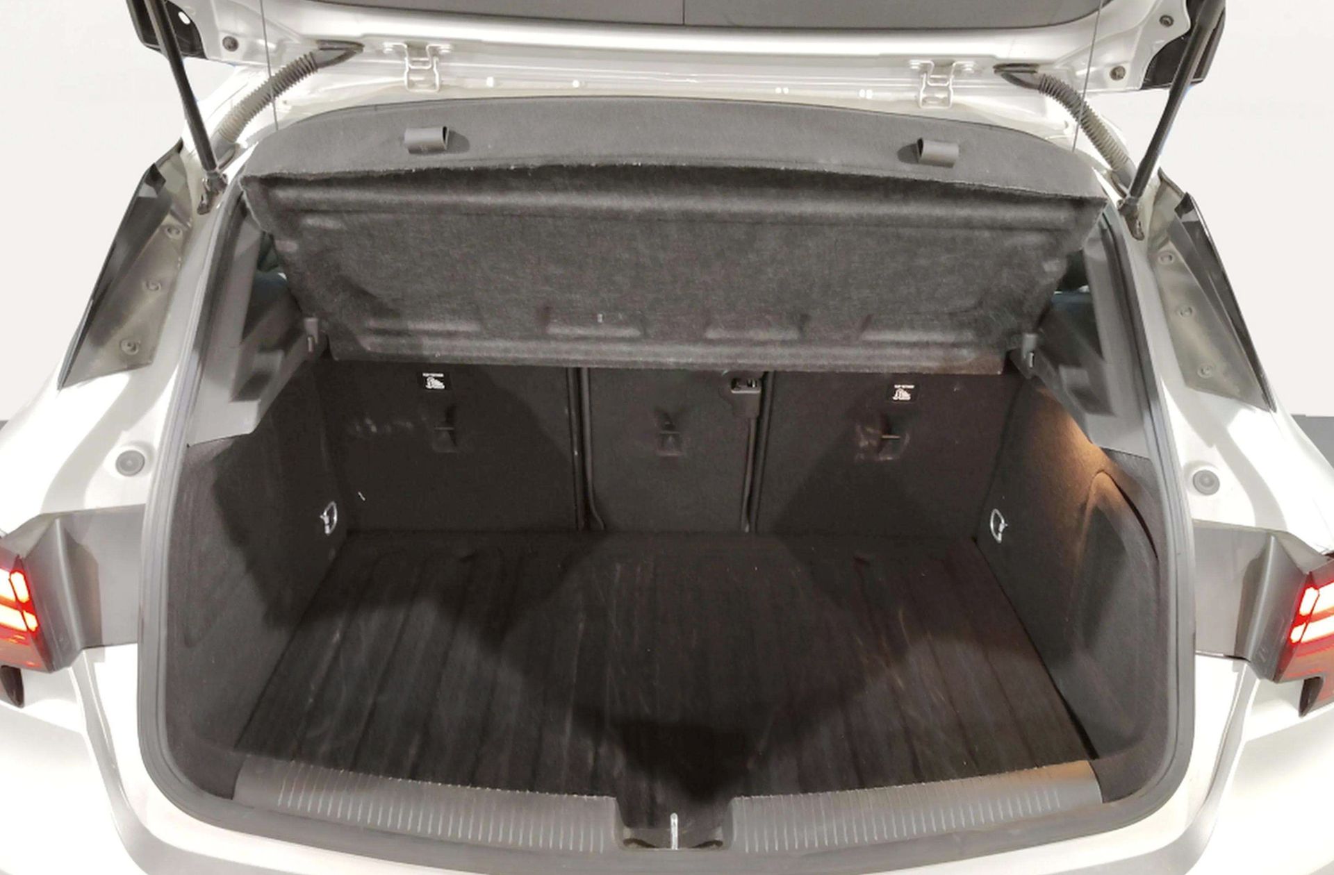 Opel Astra 1.2 Turbo SHR Elegance - foto 18