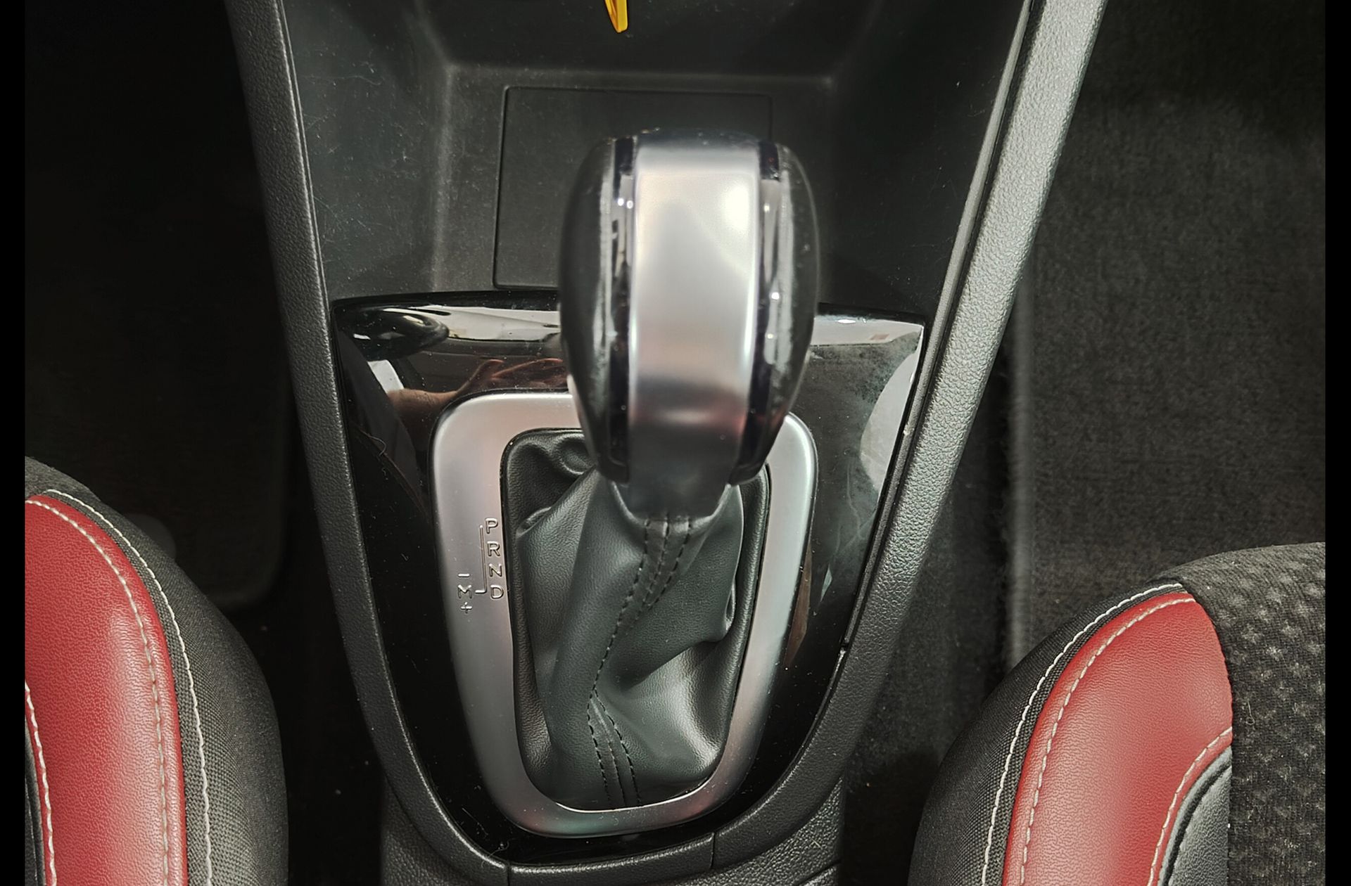 Renault Clio dCi 90 Wolfnoir Energy EDC - foto 5