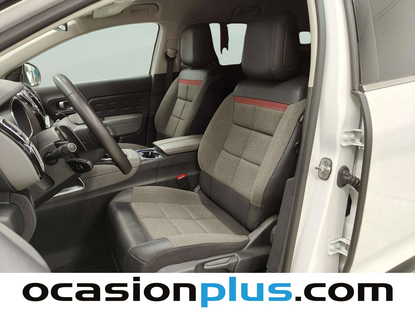 Foto asientos delanteros Citroën C5 Aircross Citroën C5 Aircross BlueHdi 130 S&S C Series EAT8 (131 CV)