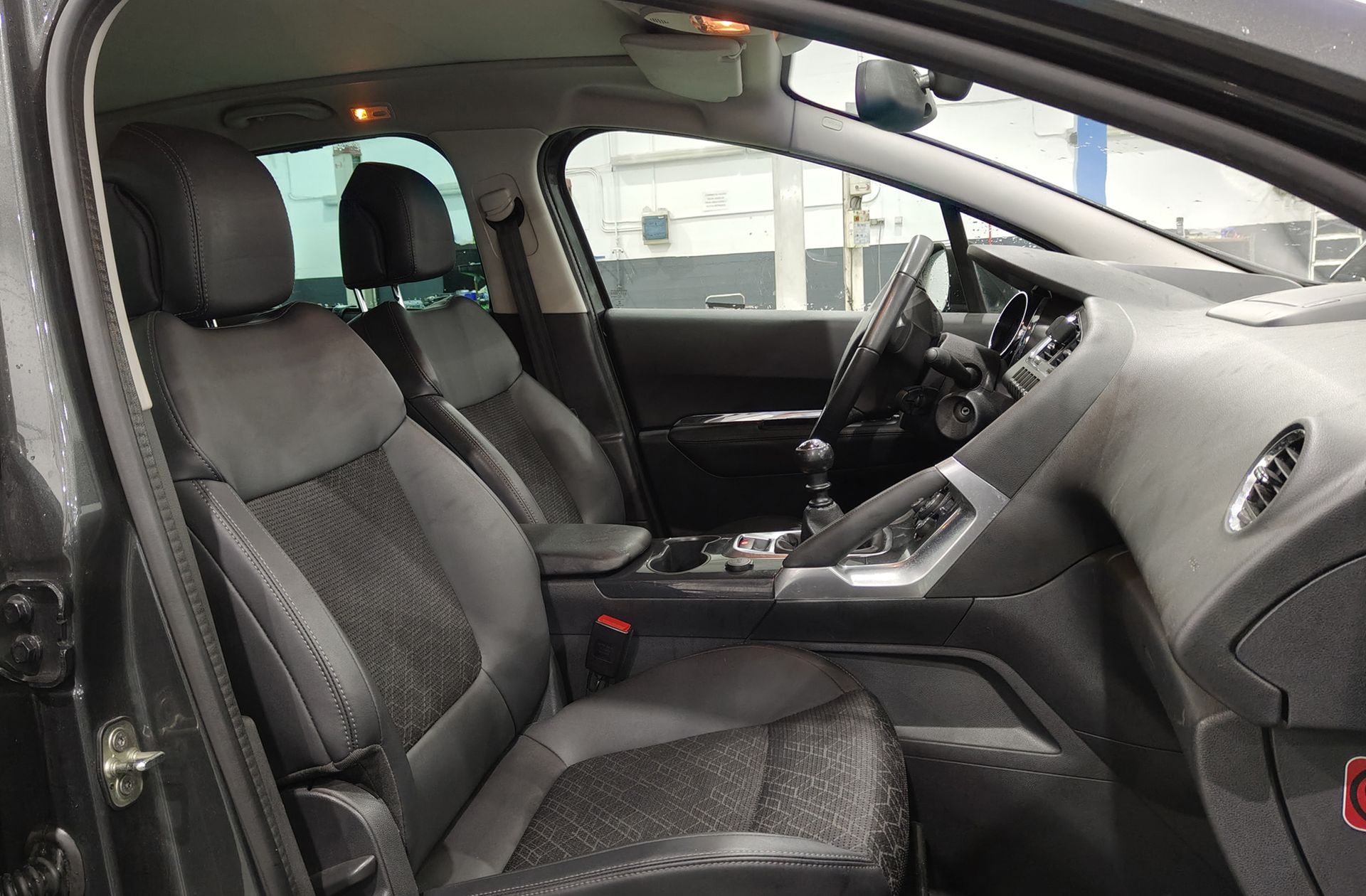 Peugeot 3008 1.2 PureTech Allure - foto 16
