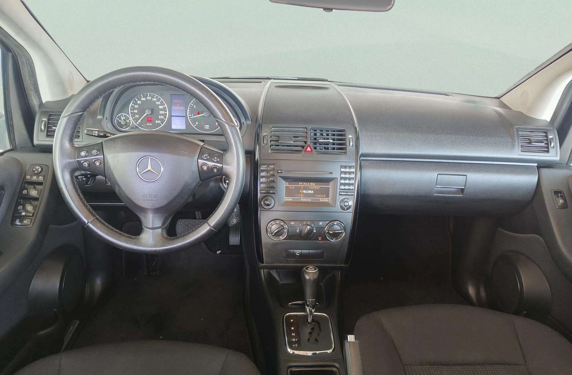Mercedes-Benz Clase A 160 Exclusive Edition - foto 6