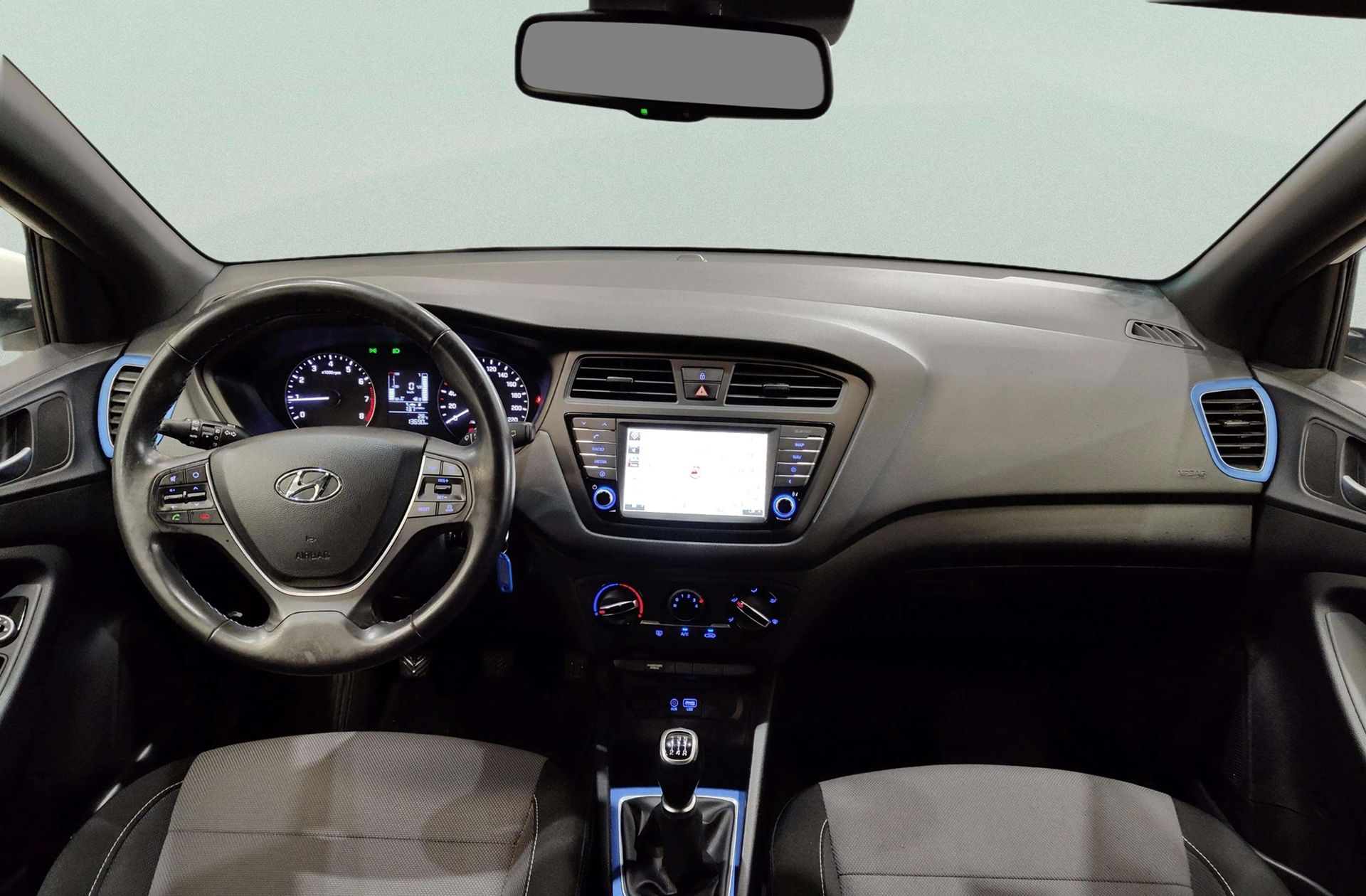 Hyundai i20 1.2 MPI Klass Go! Nav - foto 6