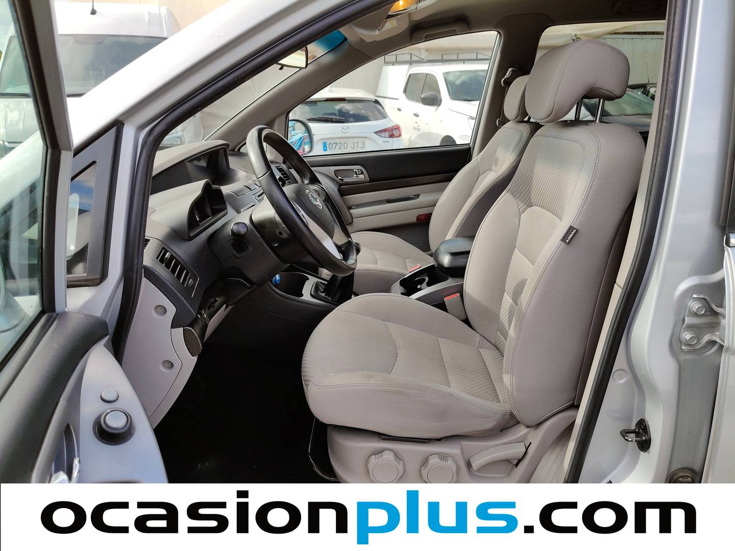Foto asientos delanteros SsangYong Rodius SsangYong Rodius D22T Premium (178 CV) 7 Plazas