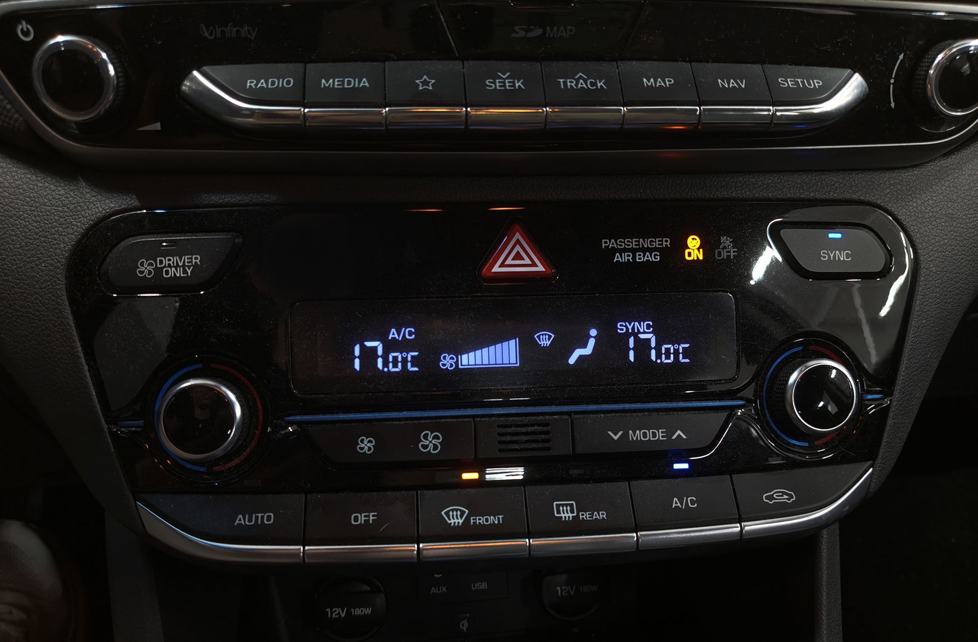 Hyundai Ioniq 1.6 GDI PHEV Tecno DCT - foto 33