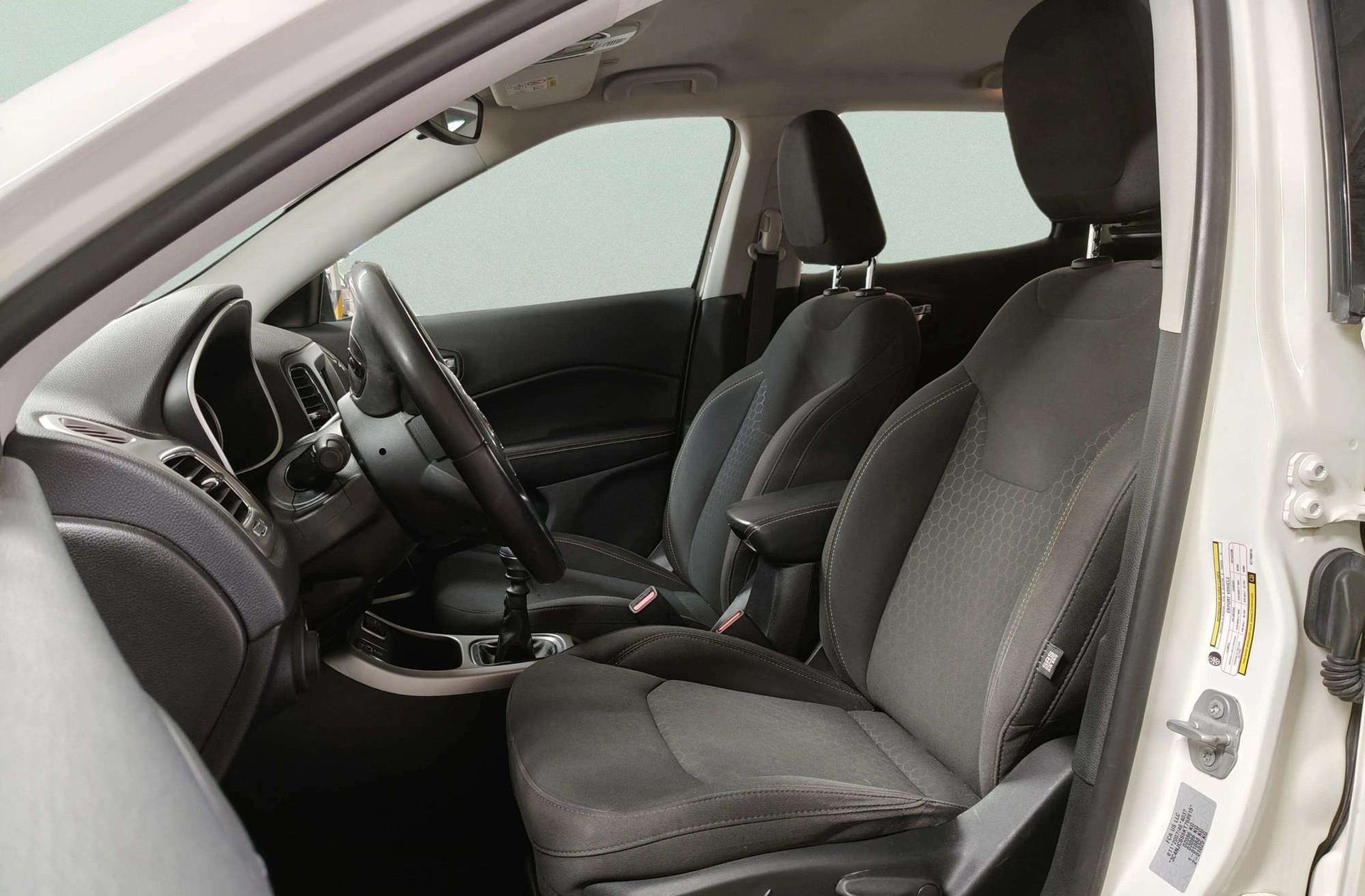 Jeep Compass 1.6 MultiJet Longitude 4x2 - foto 10