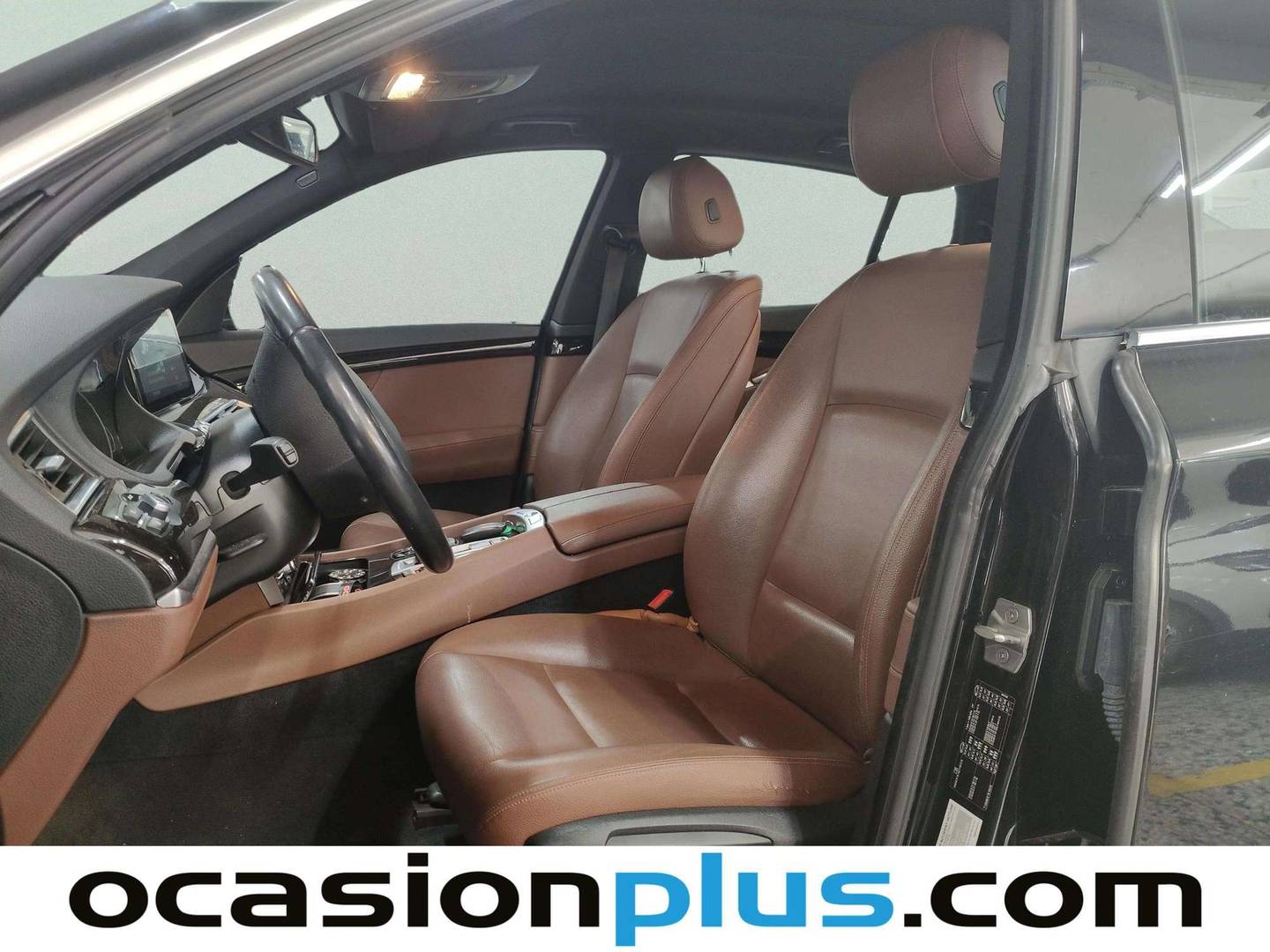 Foto asientos delanteros BMW Serie 5 BMW Serie 5 520d Gran Turismo (184 CV)
