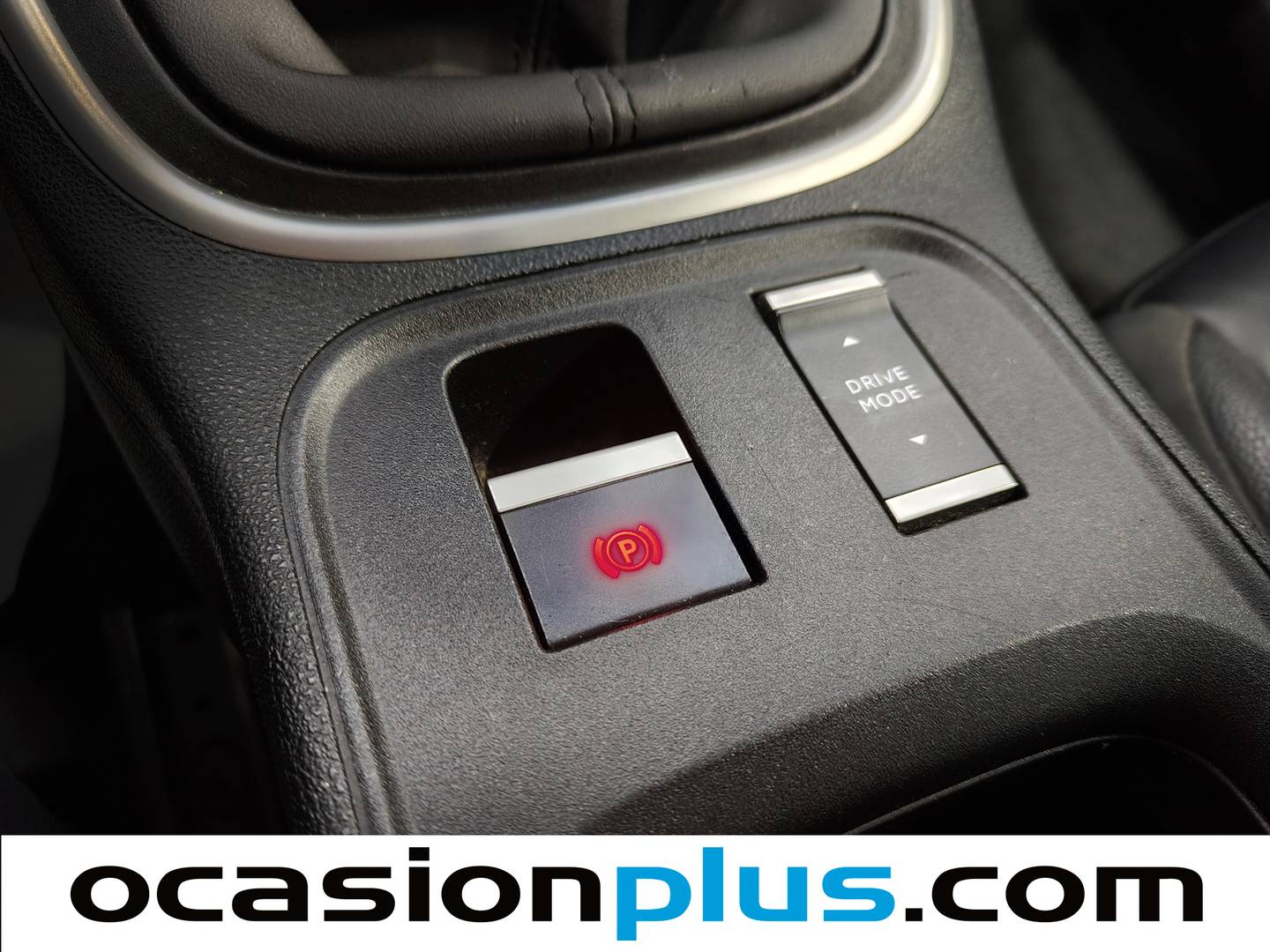 Foto Jeep Avenger Jeep Avenger 1.2 G Summit (100 CV)