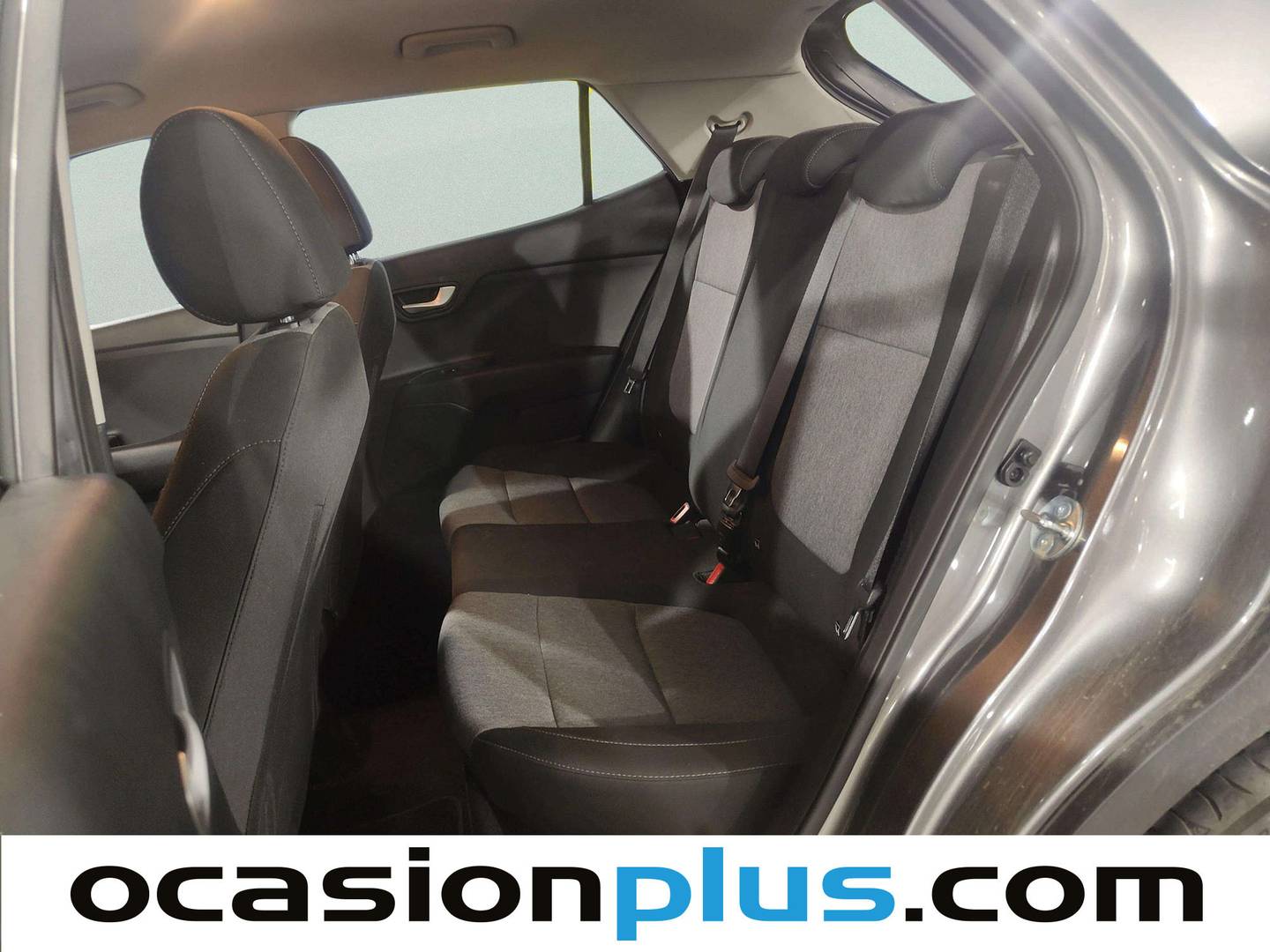 Foto asientos traseros KIA Stonic KIA Stonic 1.0 T-GDi MHEV MT Concept (100 CV)