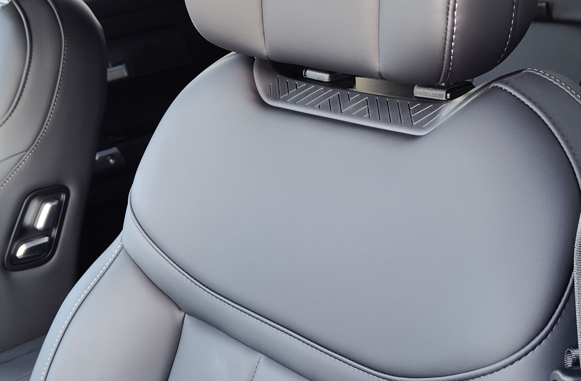 Jaecoo 7 1.5 T-GDi PHEV +1DHT Select FWD - foto 6
