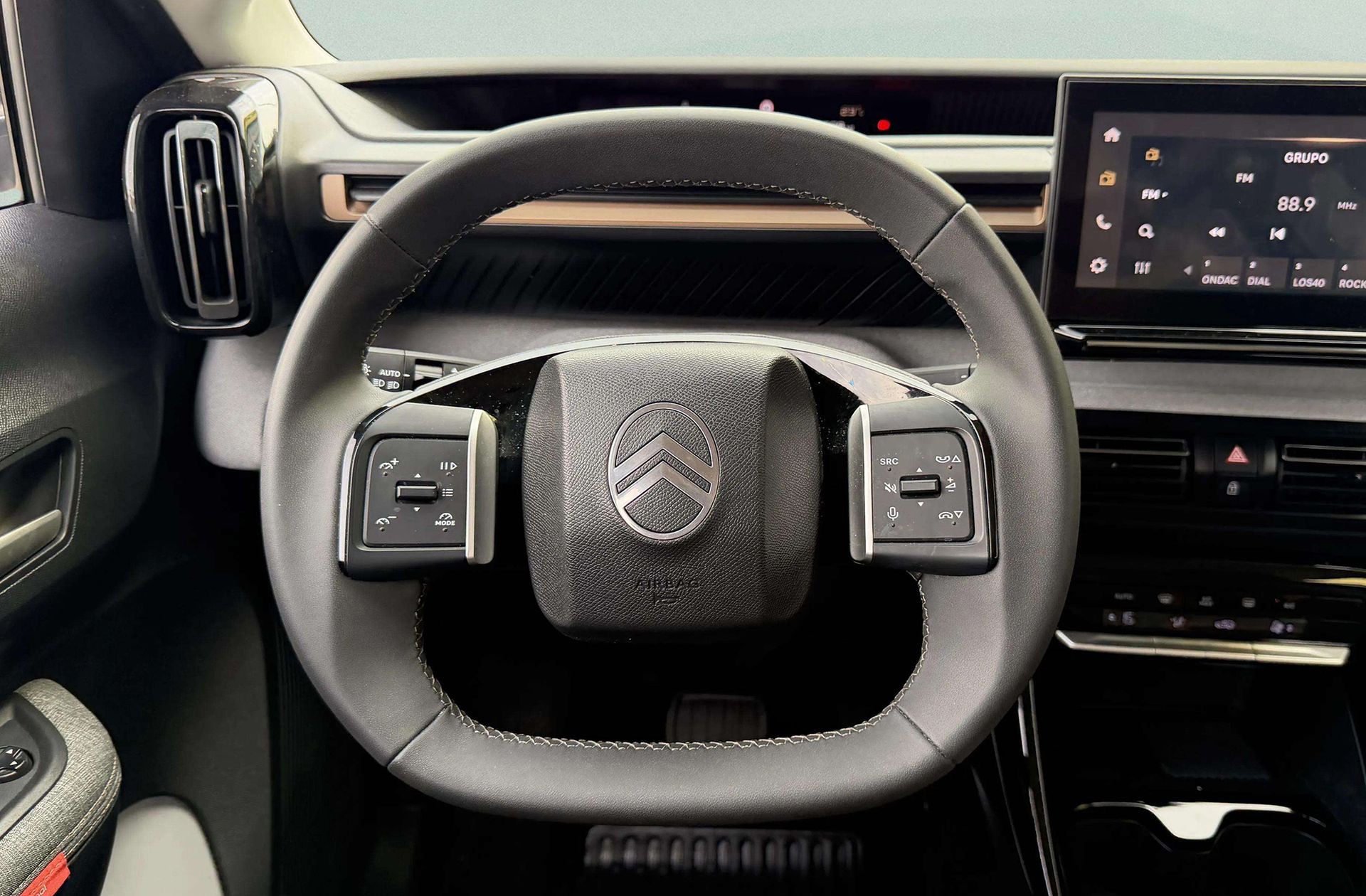 Citroën C3 Aircross Hybrid 145 Plus e-DCS6 - foto 20