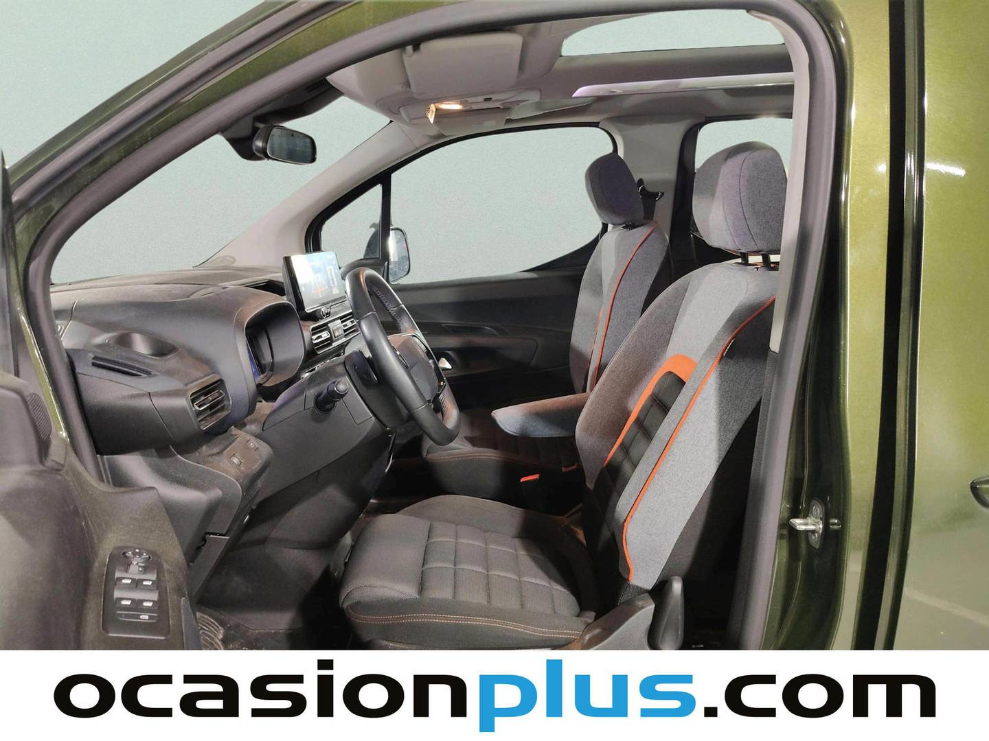 Foto asientos delanteros Citroën Berlingo Citroën Berlingo BlueHDi 130 S&S Talla M Max Auto (130 CV)