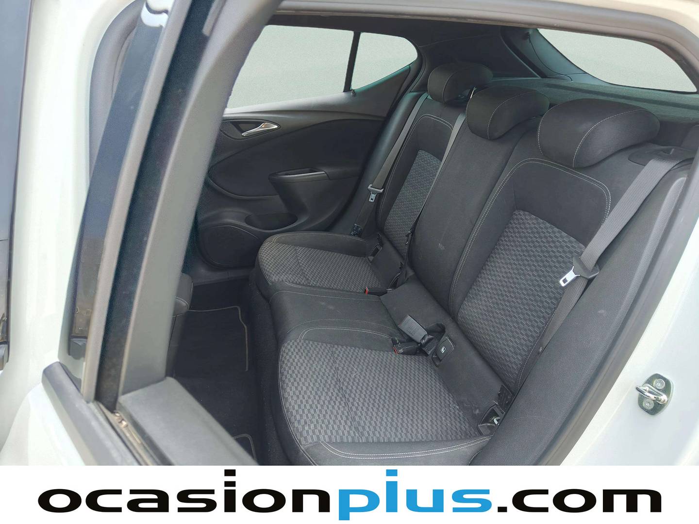 Foto asientos traseros Opel Astra Opel Astra 1.6 CDTi S&S Dynamic (160 CV)