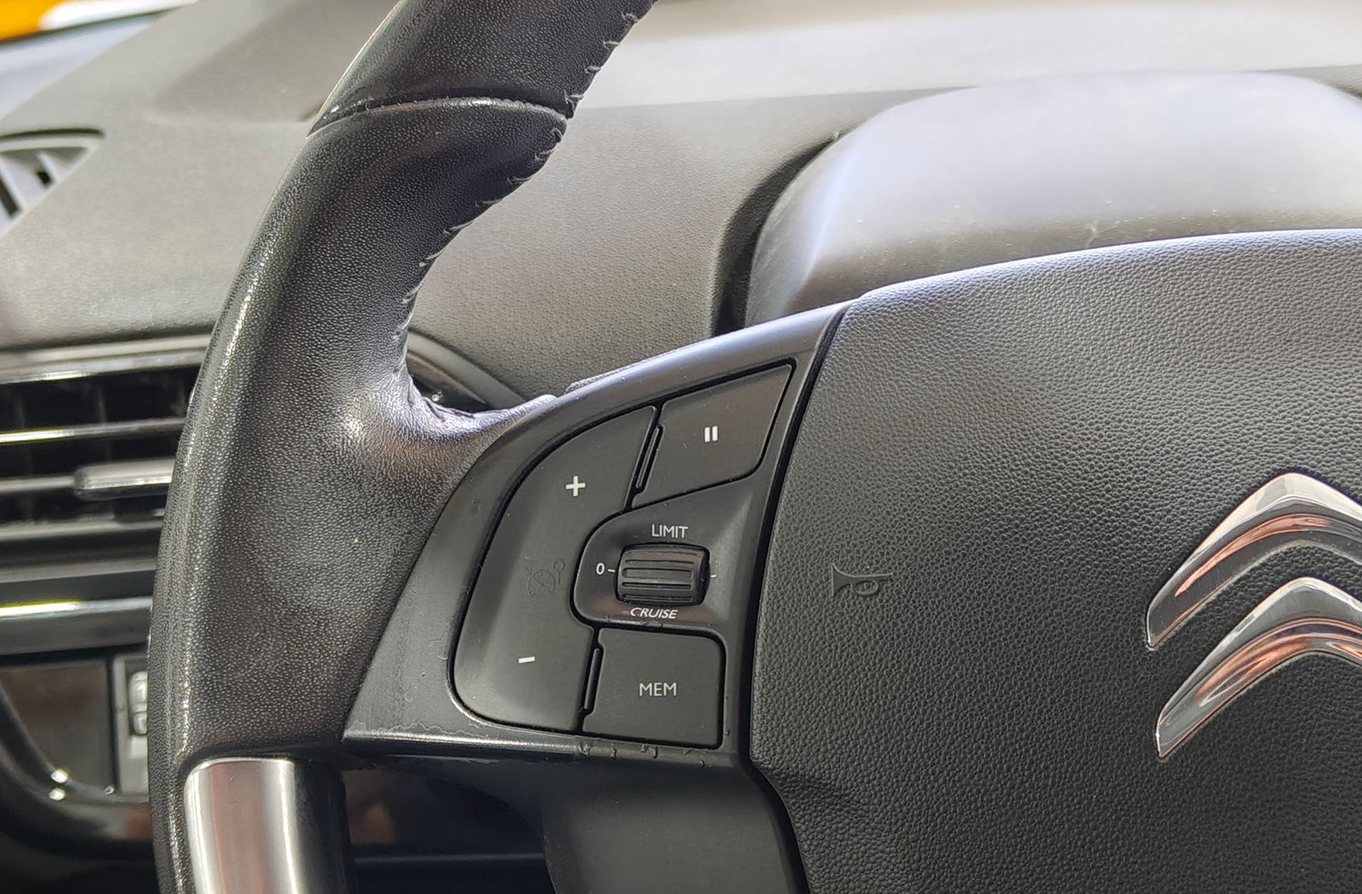 Citroën C4 Picasso BlueHDi 120 Live Edition - foto 22