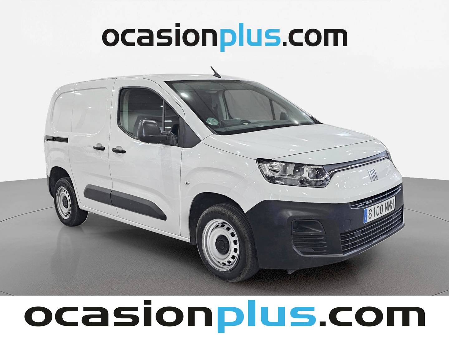 Foto delantera Fiat Doblò Fiat Dobló Furgón BlueHDi 1.5 L1 1000kg (100 CV) derecha