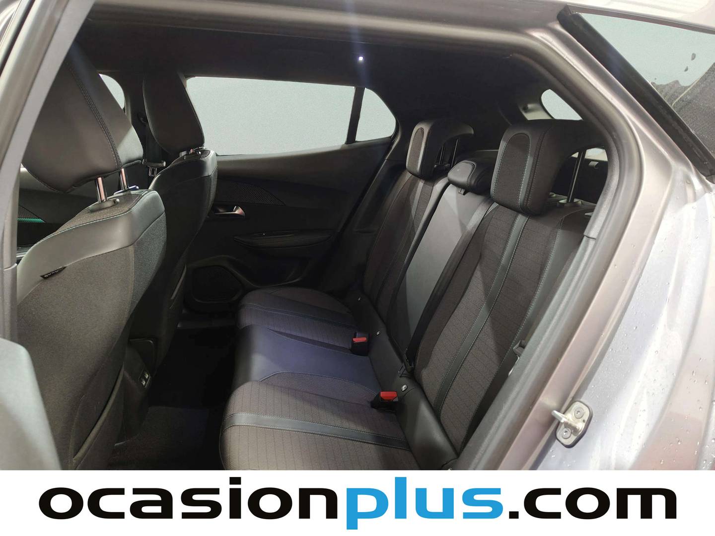 Foto asientos traseros Peugeot 2008 Peugeot 2008 PureTech 100 S&S Allure (100 CV)