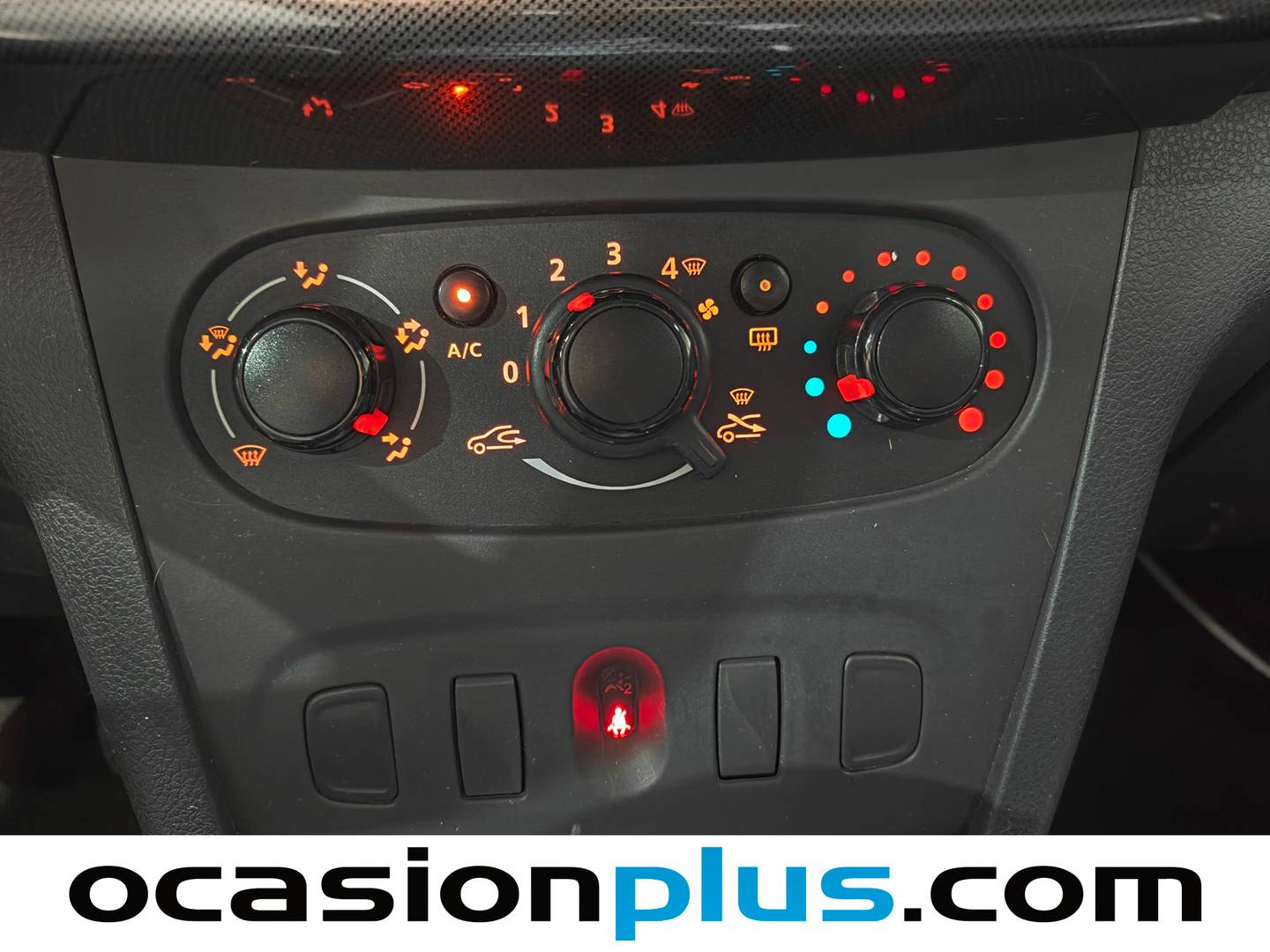 Equipamiento del Dacia Sandero Dacia Sandero Stepway TCe (90 CV)