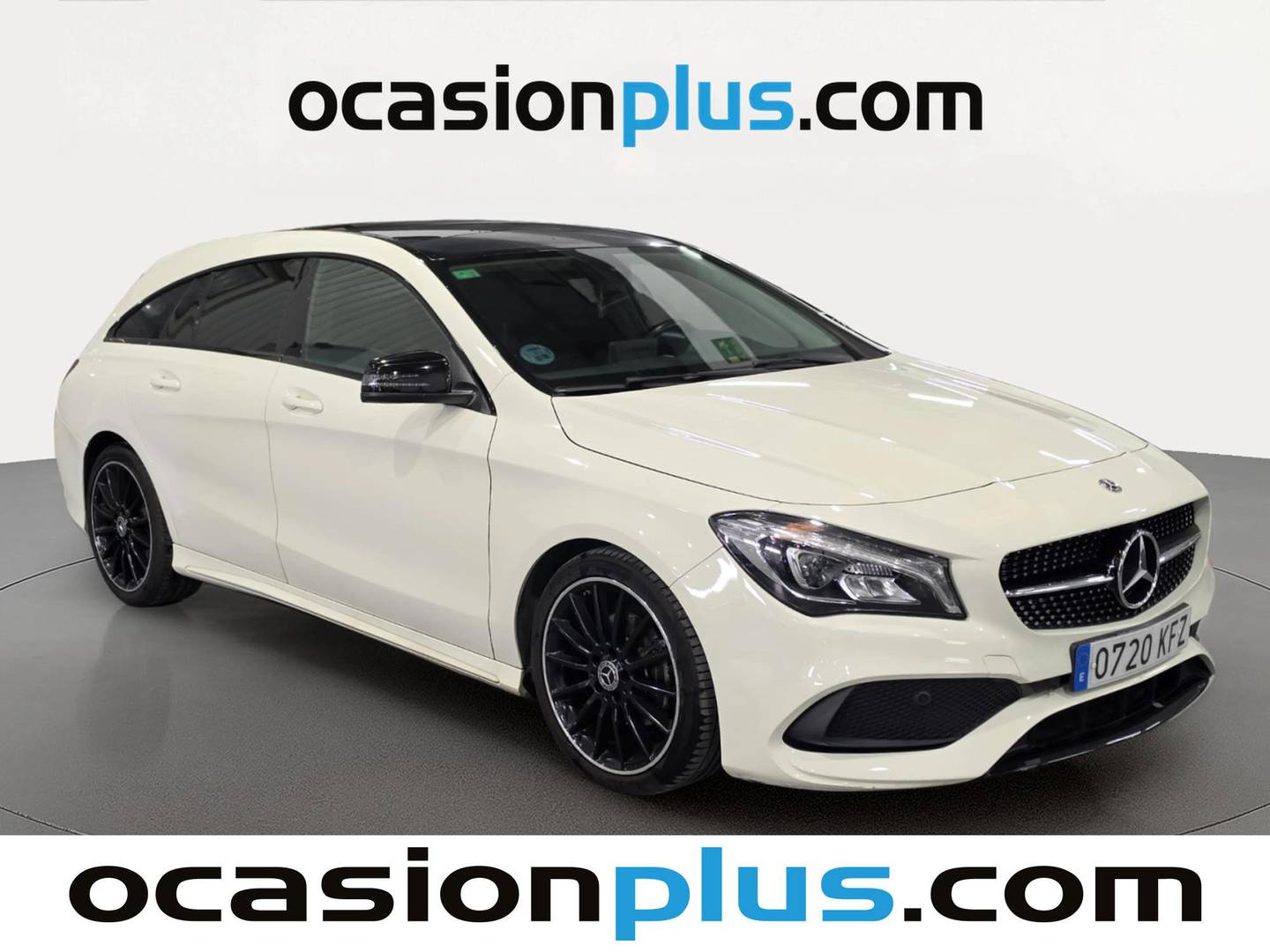 Foto delantera Mercedes CLA Mercedes CLA Shooting Brake 200 d (136 CV) derecha
