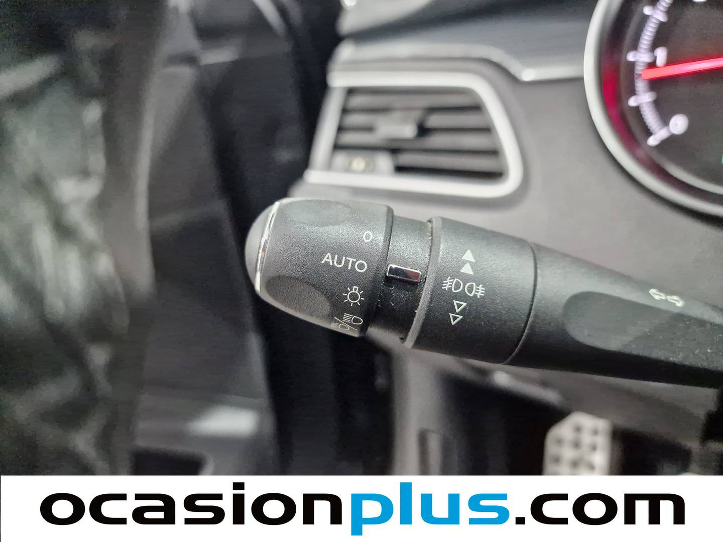 Equipamiento del Peugeot 508 Peugeot 508 2.0 HDI Active (140 CV)