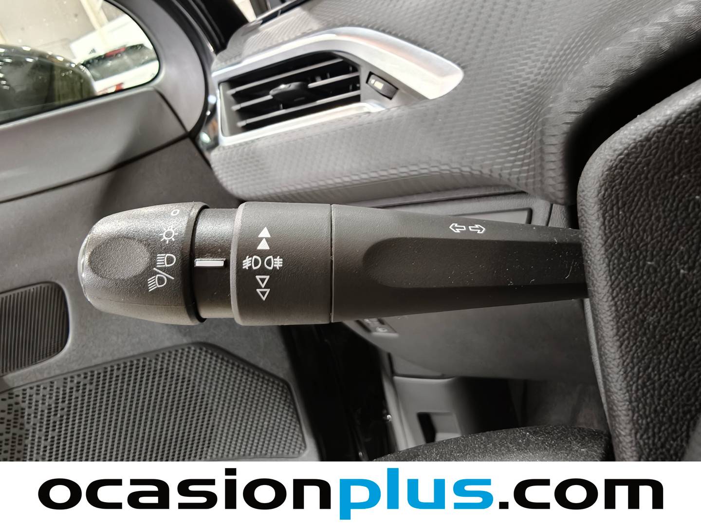 Peugeot 2008 Peugeot 2008 VTI 82 Active (82 CV) de segunda mano