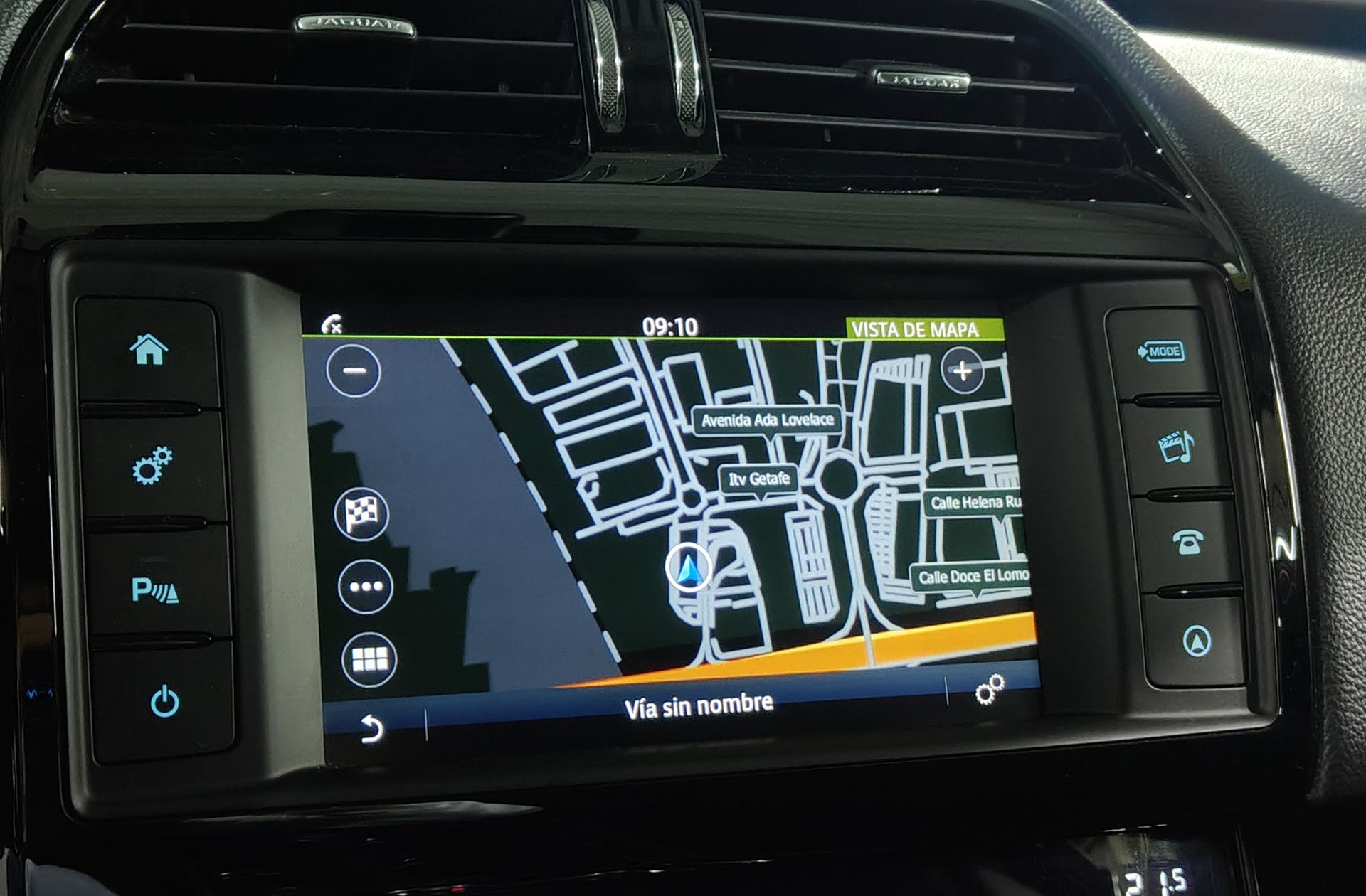 Jaguar XE 2.0 Diesel Pure RWD - foto 7
