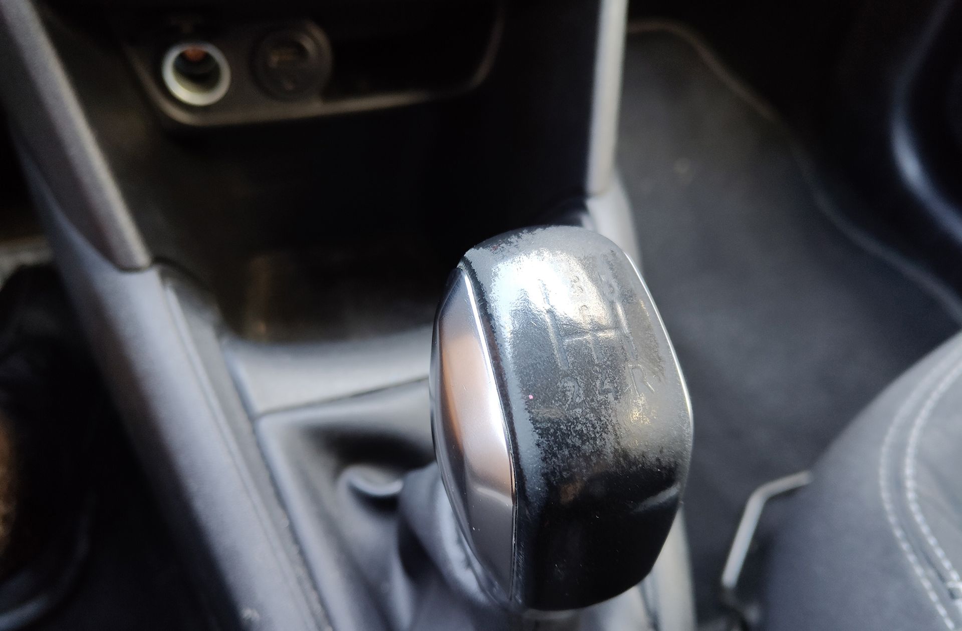 Peugeot 208 HDi 68 Style - foto 5