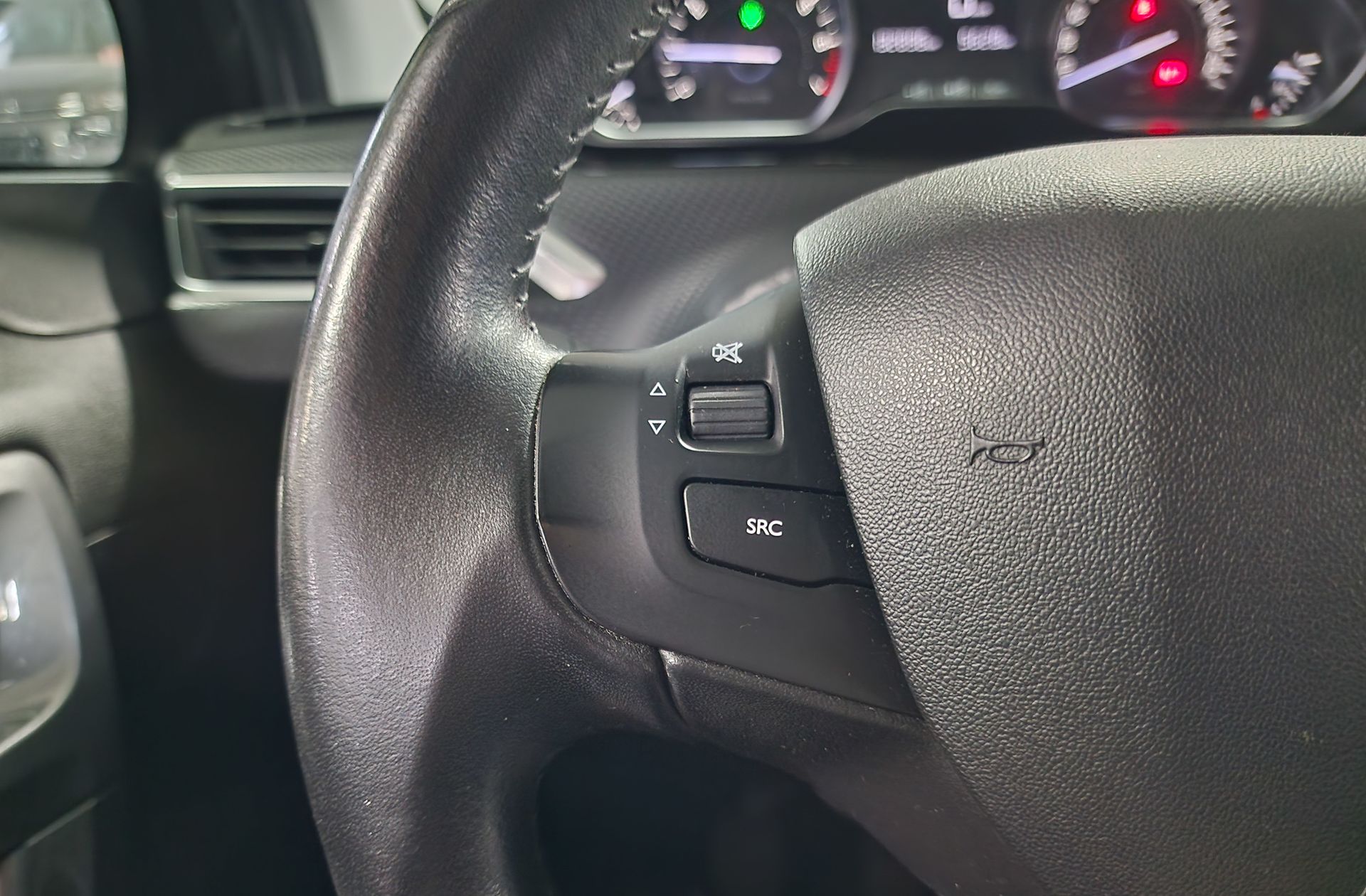 Peugeot 2008 PureTech 82 Style - foto 24