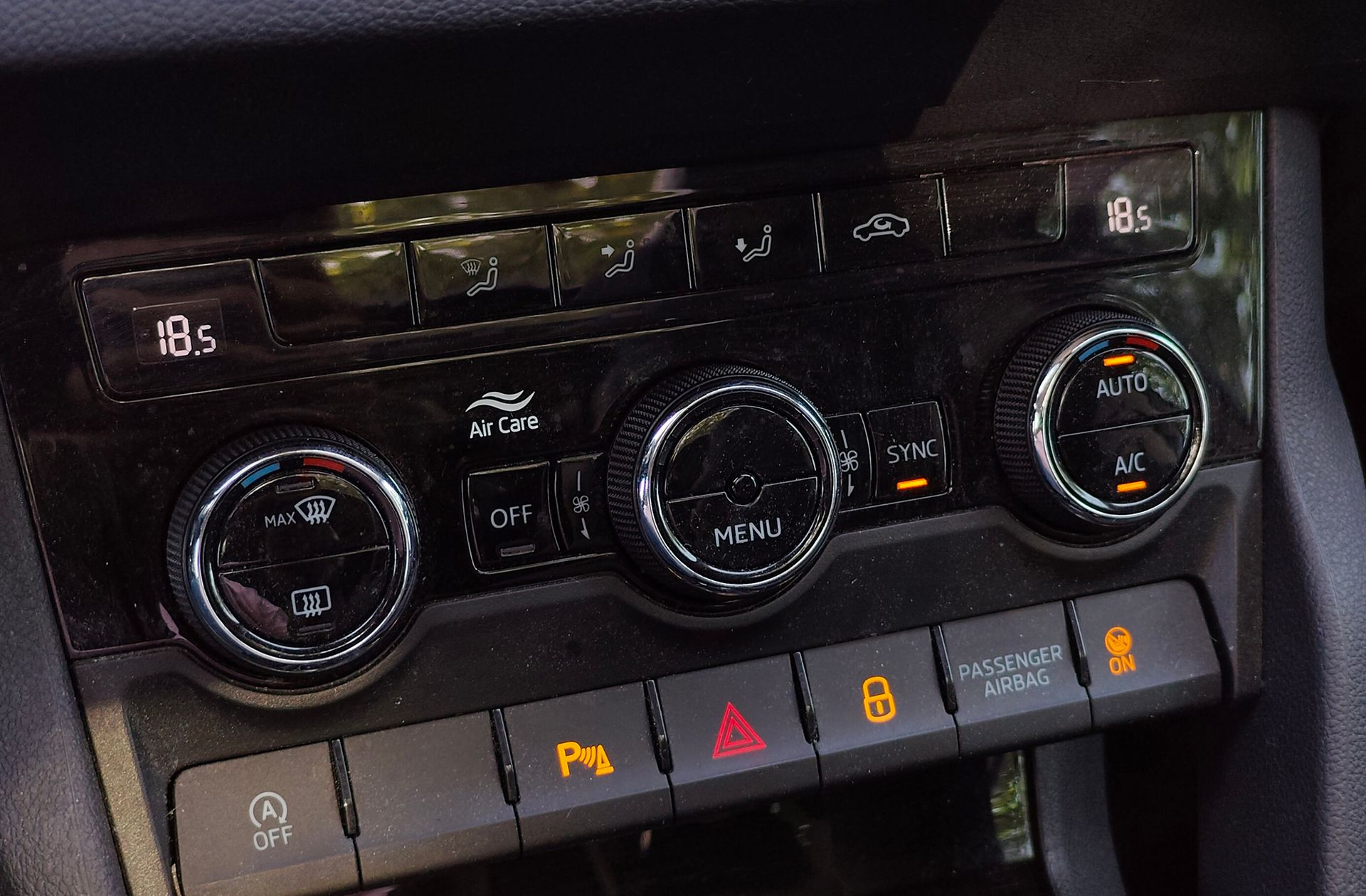 Škoda Karoq 1.5 TSI ACT Style DSG - foto 36