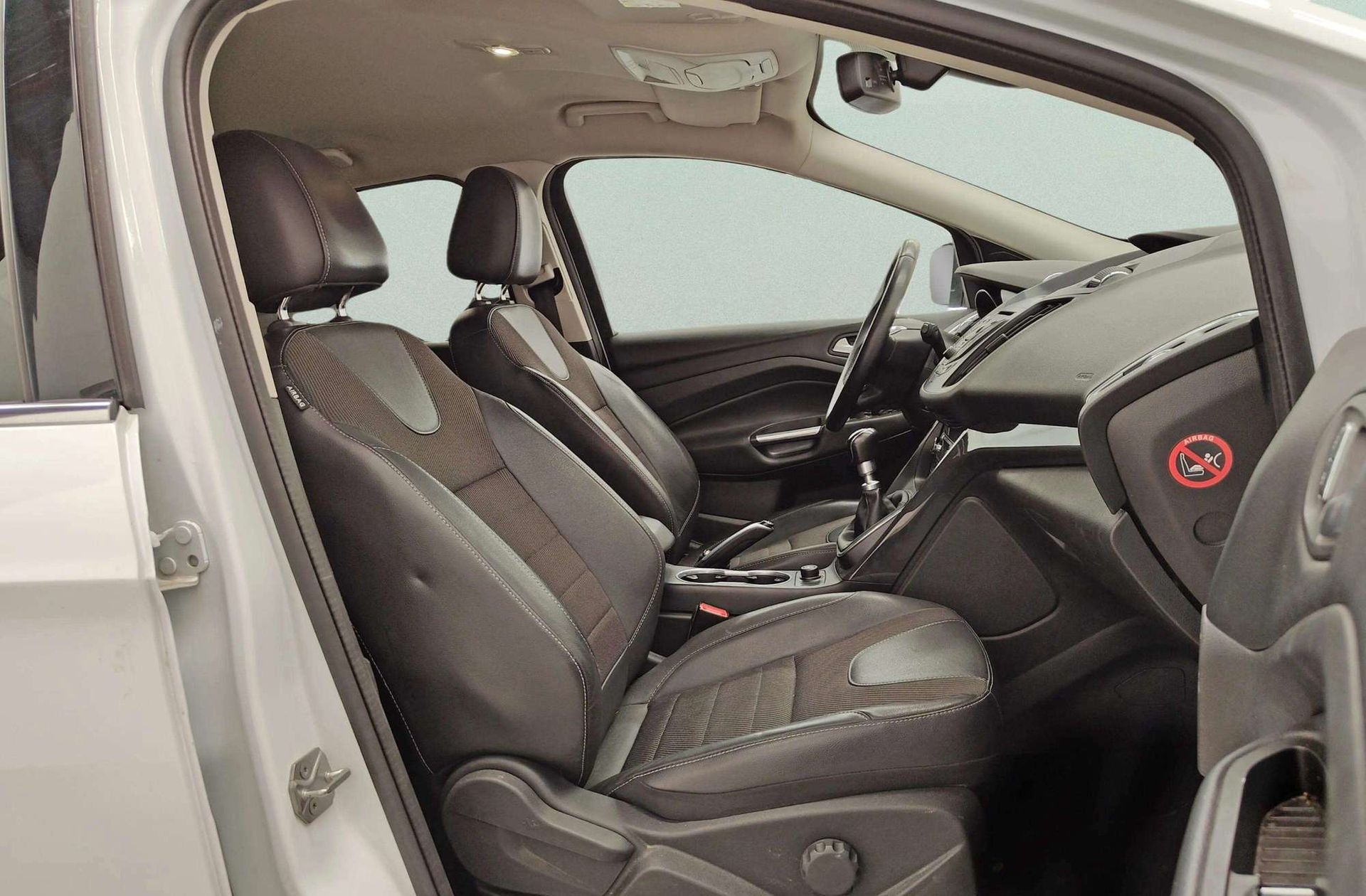 Ford Kuga 1.5 EcoBoost Titanium 4x2 - foto 15